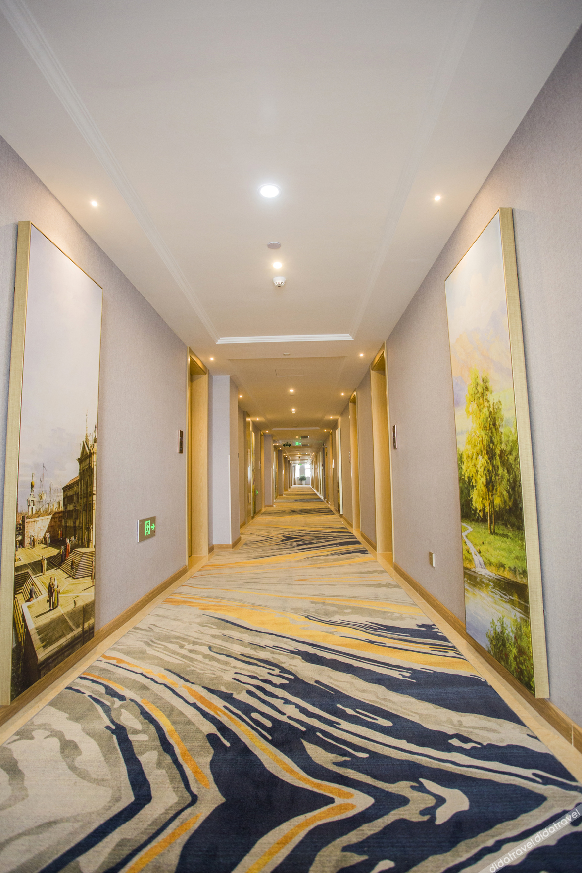 Vienna International Hotel (Dongwu South Road Hongzhuang Metro Station) 4*