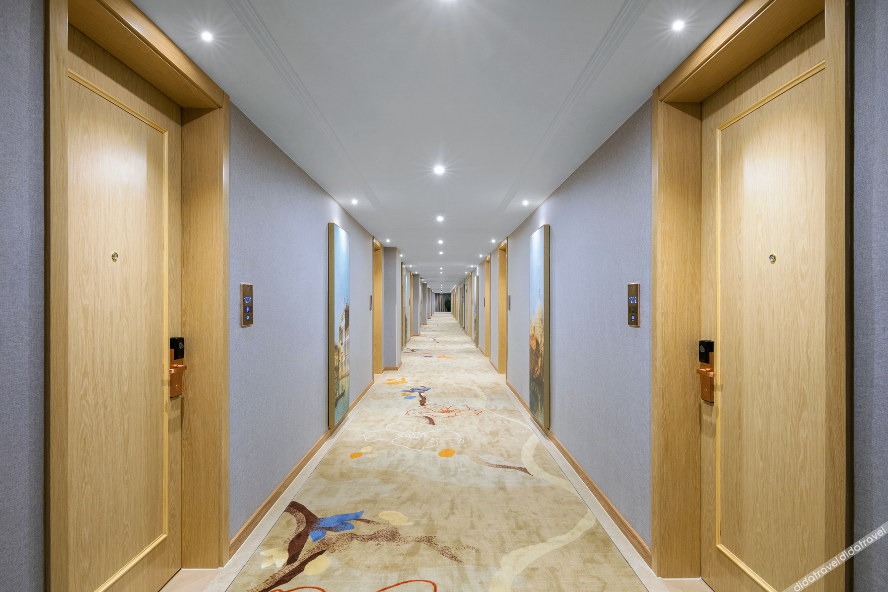 Vienna International Hotel (Dongwu South Road Hongzhuang Metro Station) 4*