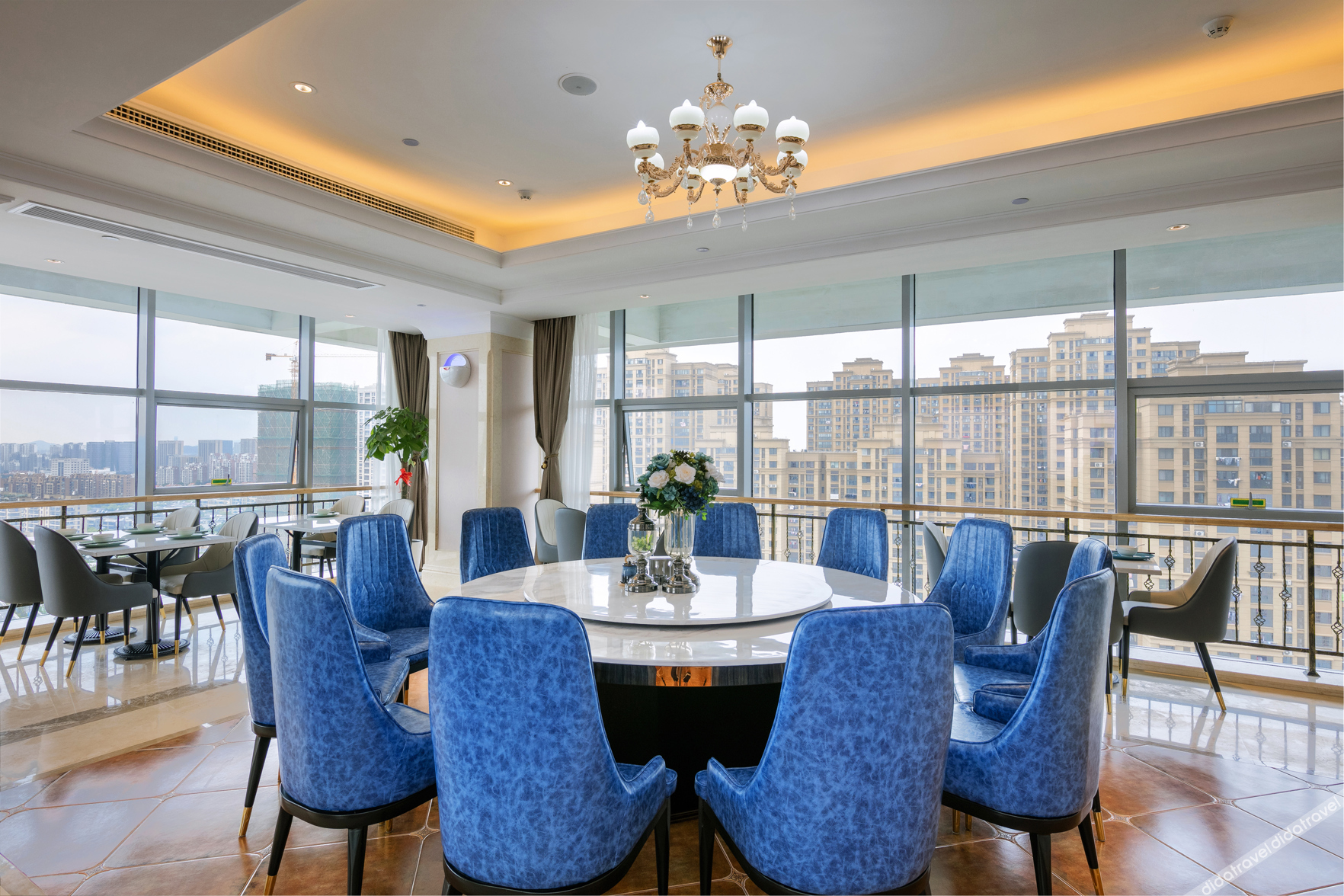 Vienna International Hotel (Dongwu South Road Hongzhuang Metro Station) 4*