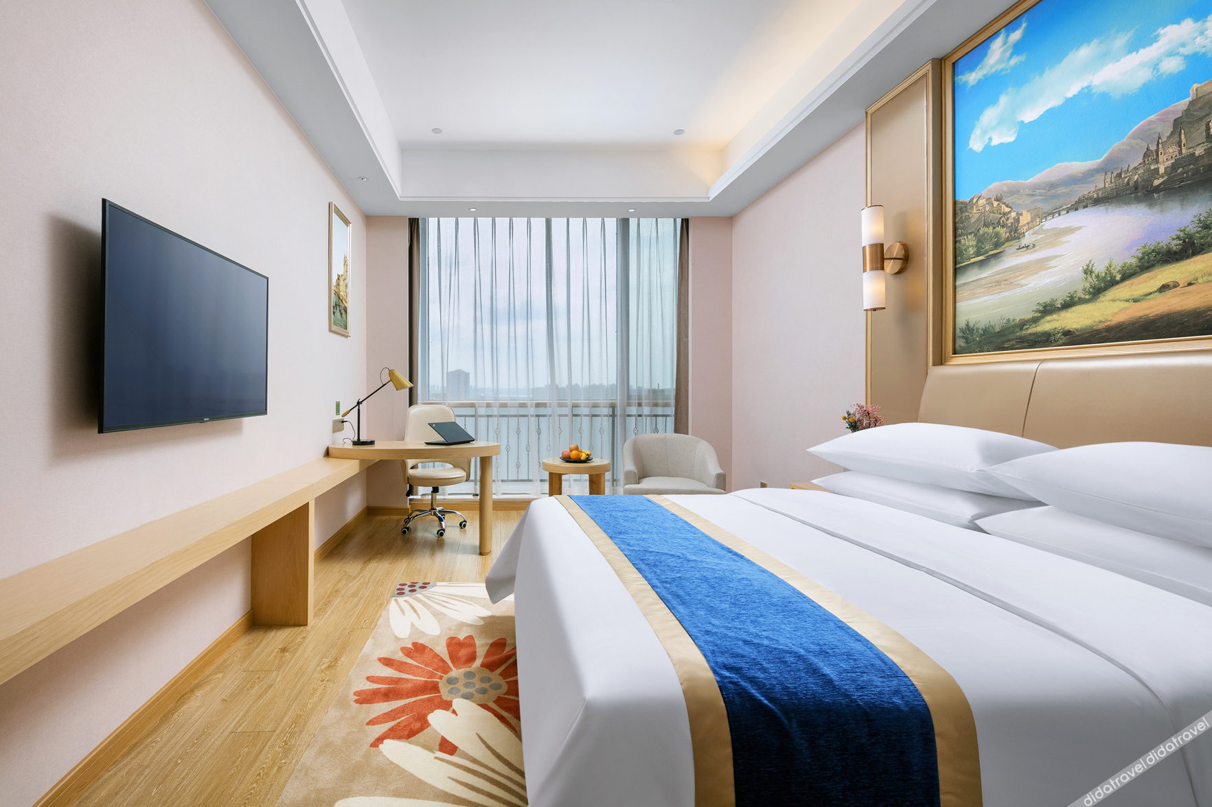 Vienna International Hotel (Dongwu South Road Hongzhuang Metro Station) 4*