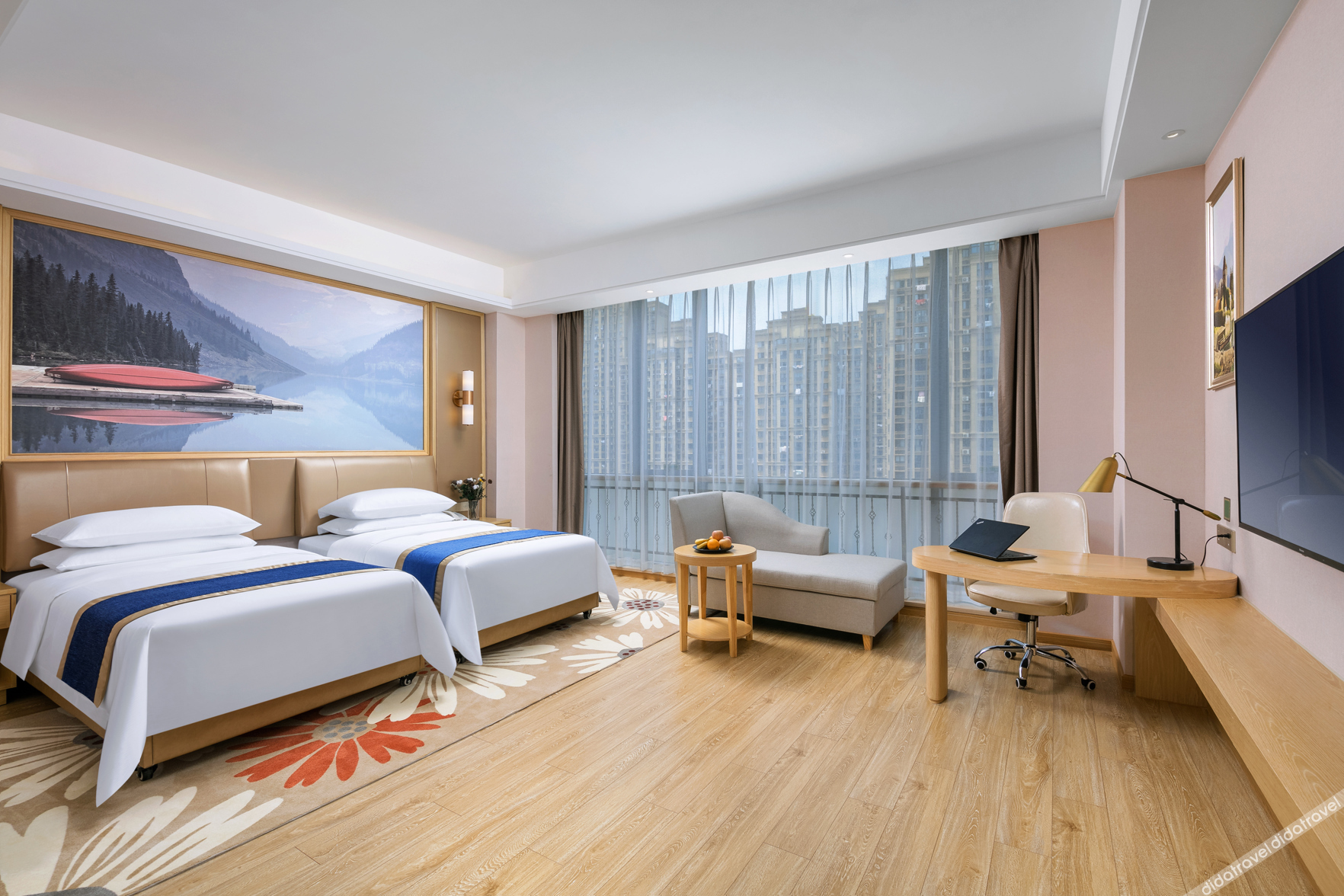 Vienna International Hotel (Dongwu South Road Hongzhuang Metro Station) 4*
