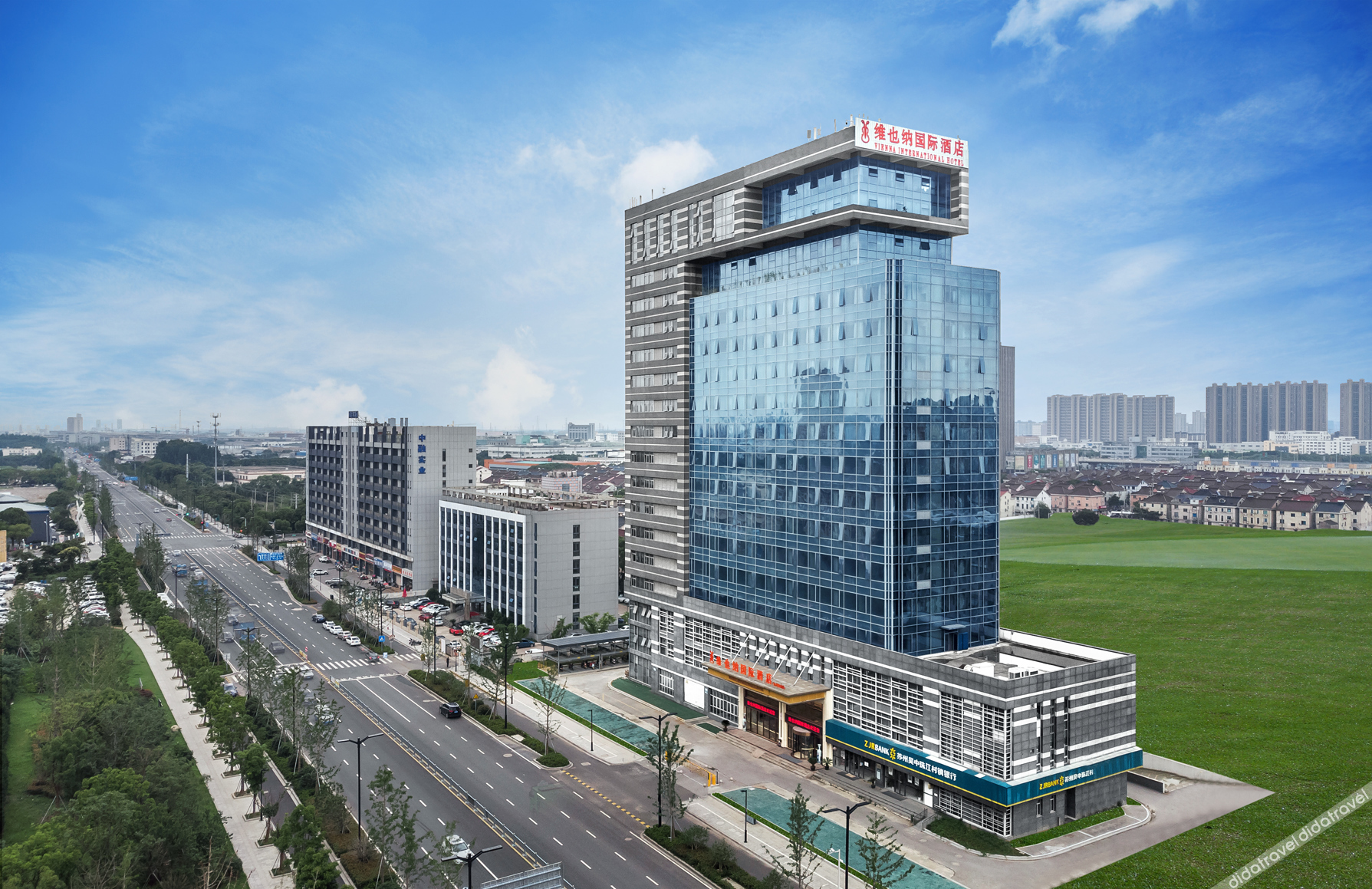 Vienna International Hotel (Dongwu South Road Hongzhuang Metro Station) 4*