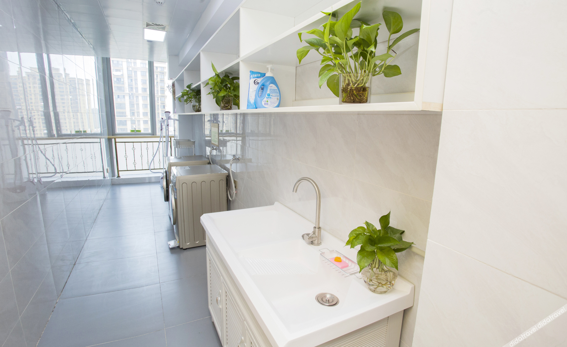 Vienna International Hotel (Dongwu South Road Hongzhuang Metro Station) 4*