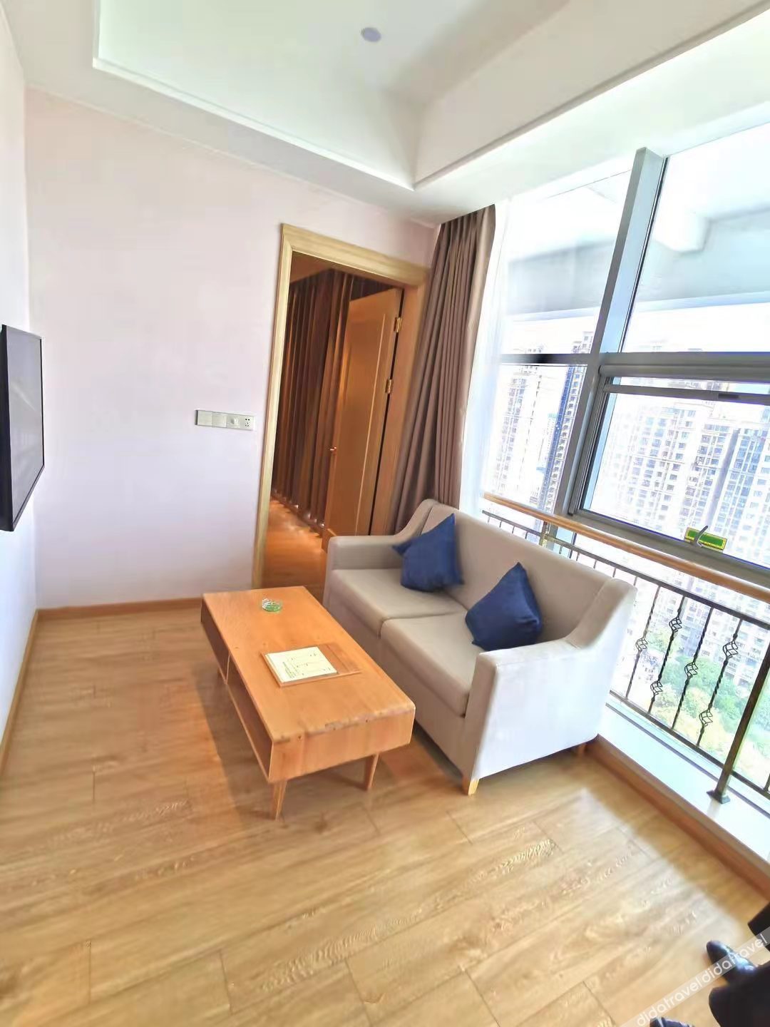 Vienna International Hotel (Dongwu South Road Hongzhuang Metro Station) 4*