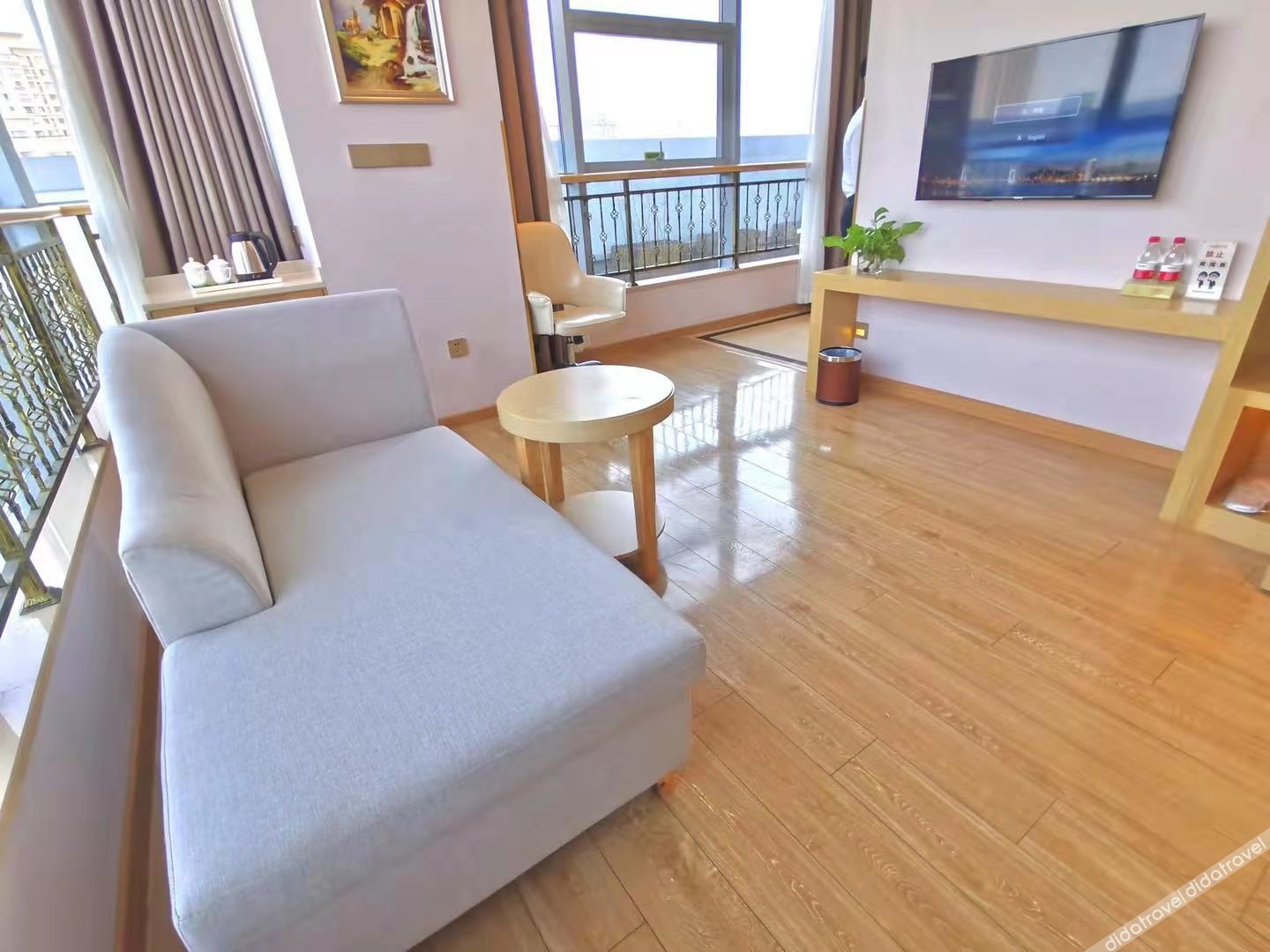 Vienna International Hotel (Dongwu South Road Hongzhuang Metro Station) 4*