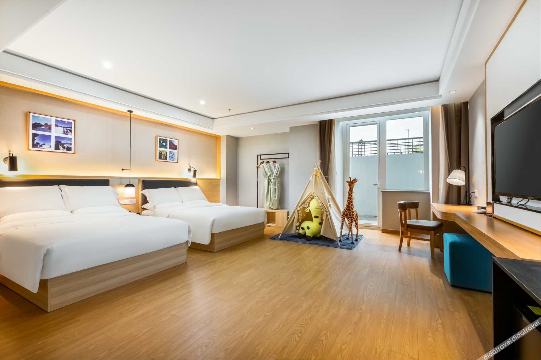 AT FREE HOTEL(Chaozongqiao bridge Changping.Beijing) 3*