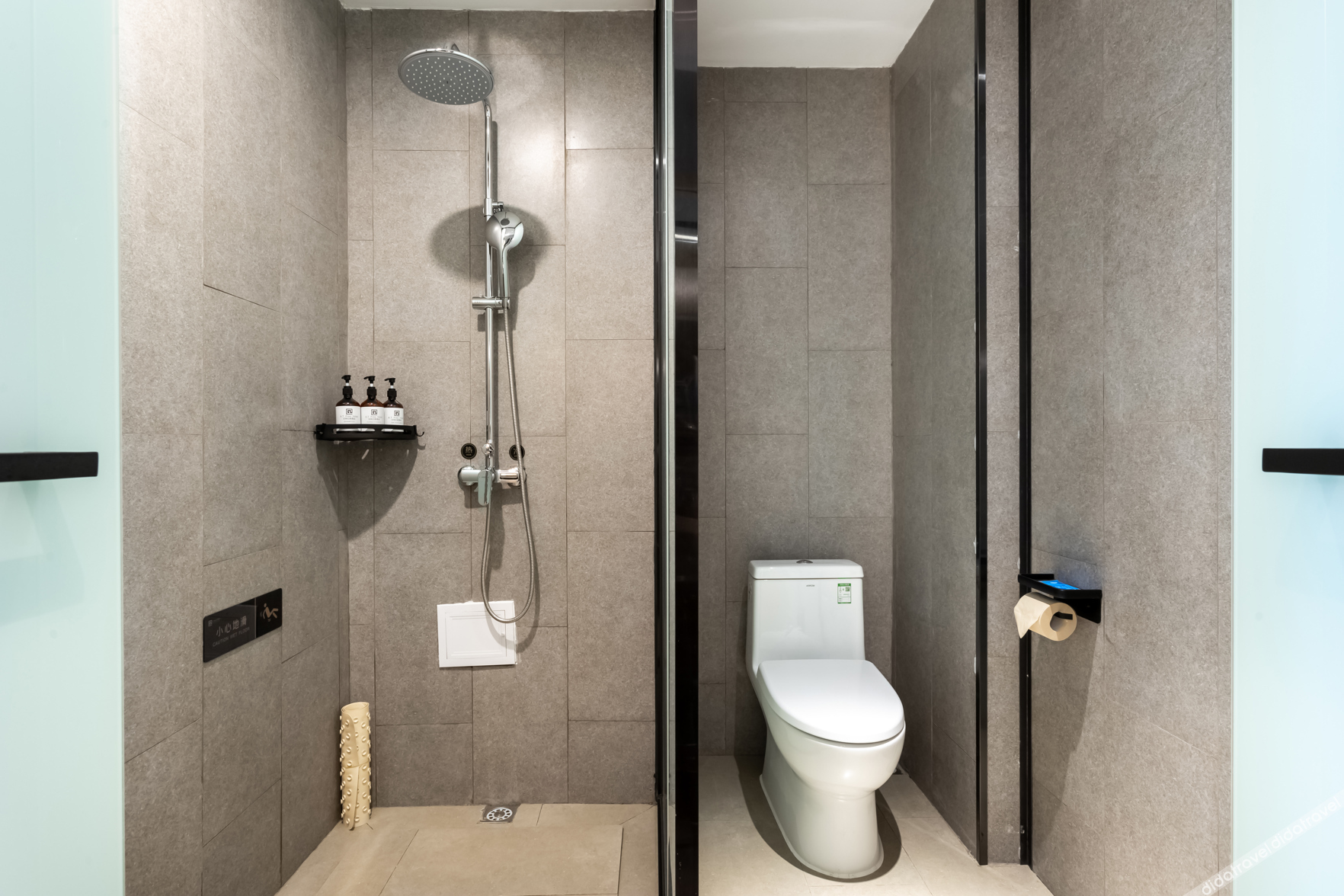 AT FREE HOTEL(Chaozongqiao bridge Changping.Beijing) 3*
