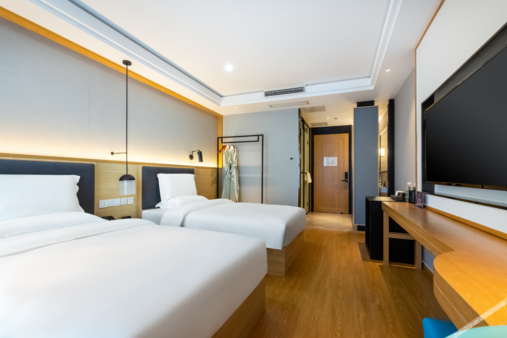 AT FREE HOTEL(Chaozongqiao bridge Changping.Beijing) 3*