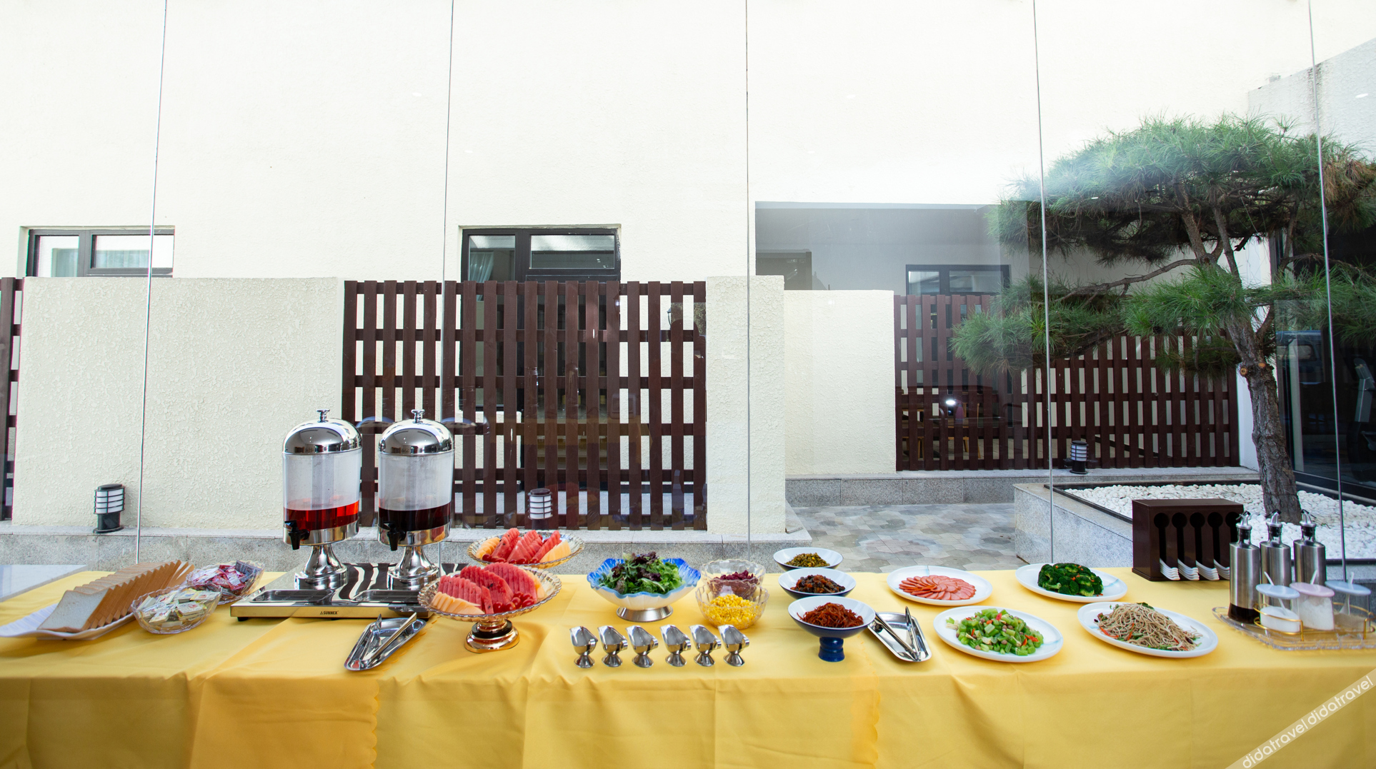 AT FREE HOTEL(Chaozongqiao bridge Changping.Beijing) 3*