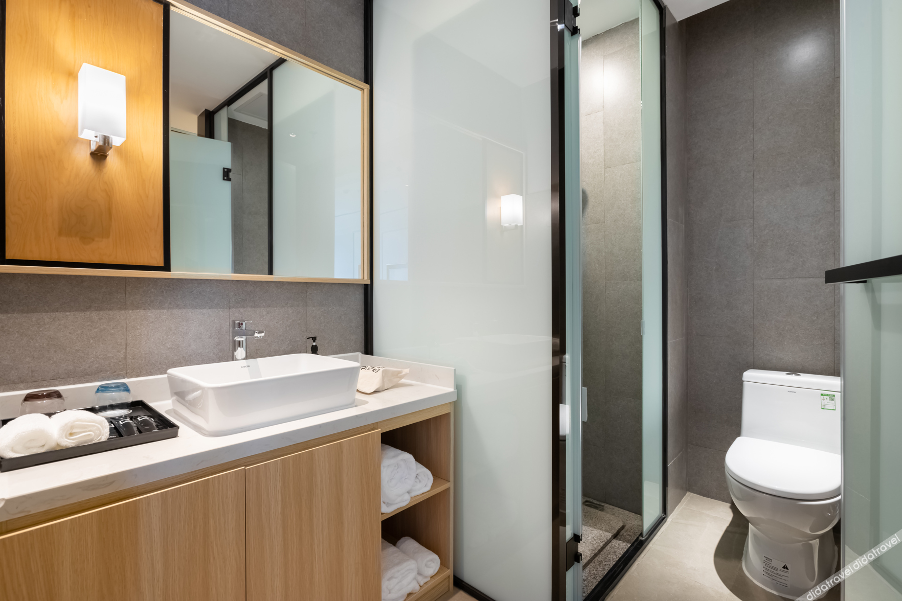 AT FREE HOTEL(Chaozongqiao bridge Changping.Beijing) 3*