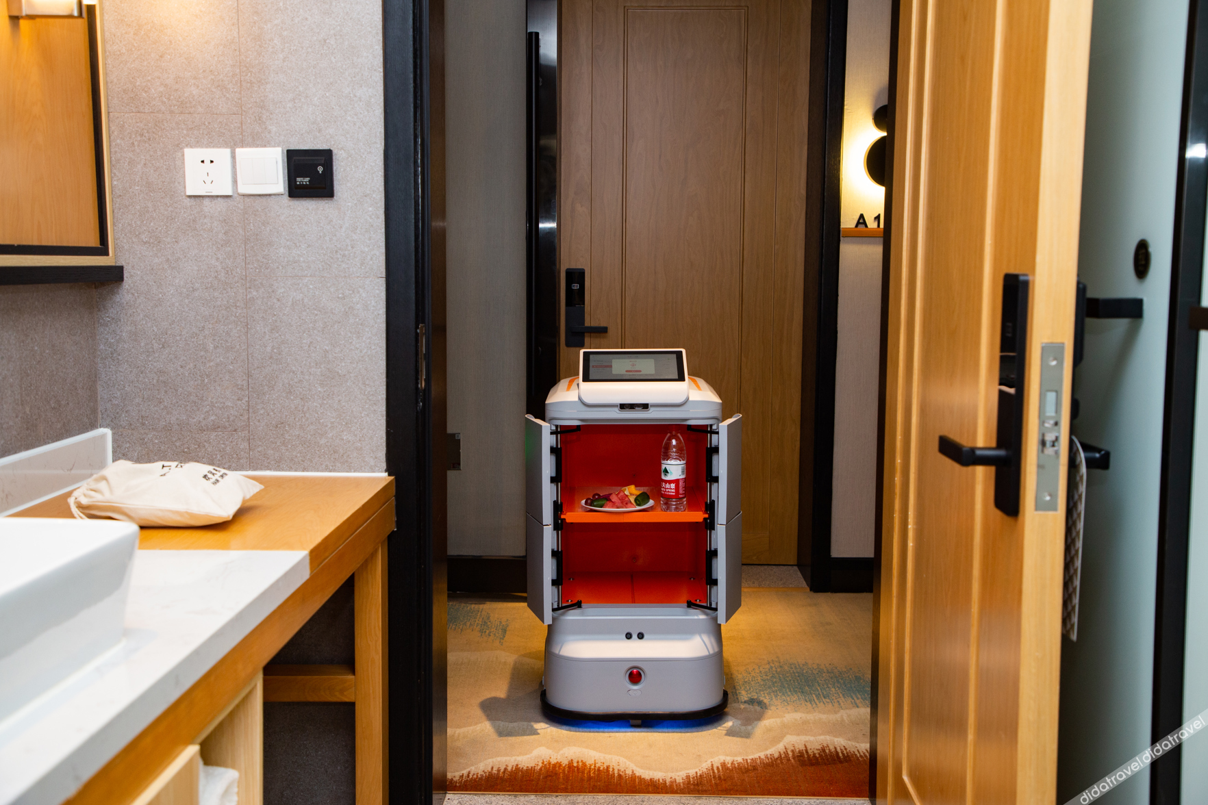 AT FREE HOTEL(Chaozongqiao bridge Changping.Beijing) 3*