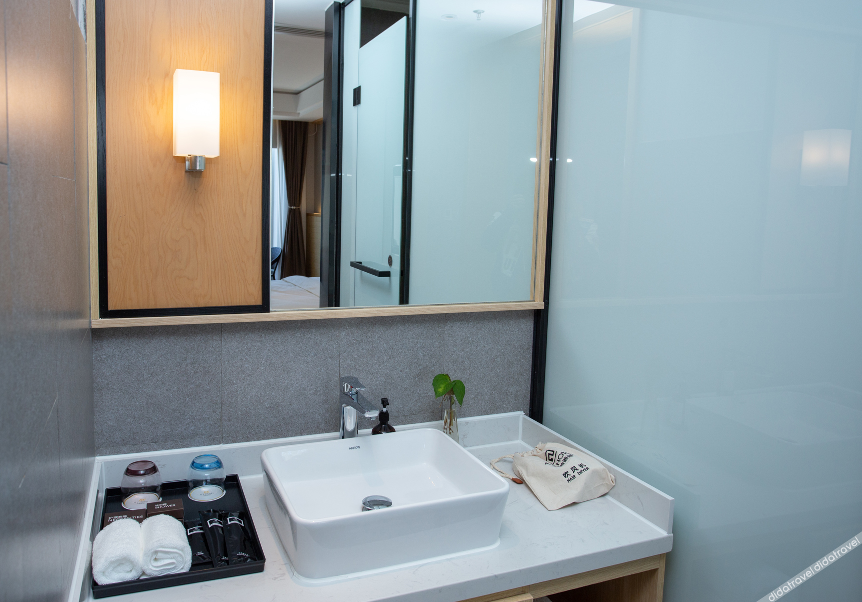 AT FREE HOTEL(Chaozongqiao bridge Changping.Beijing) 3*