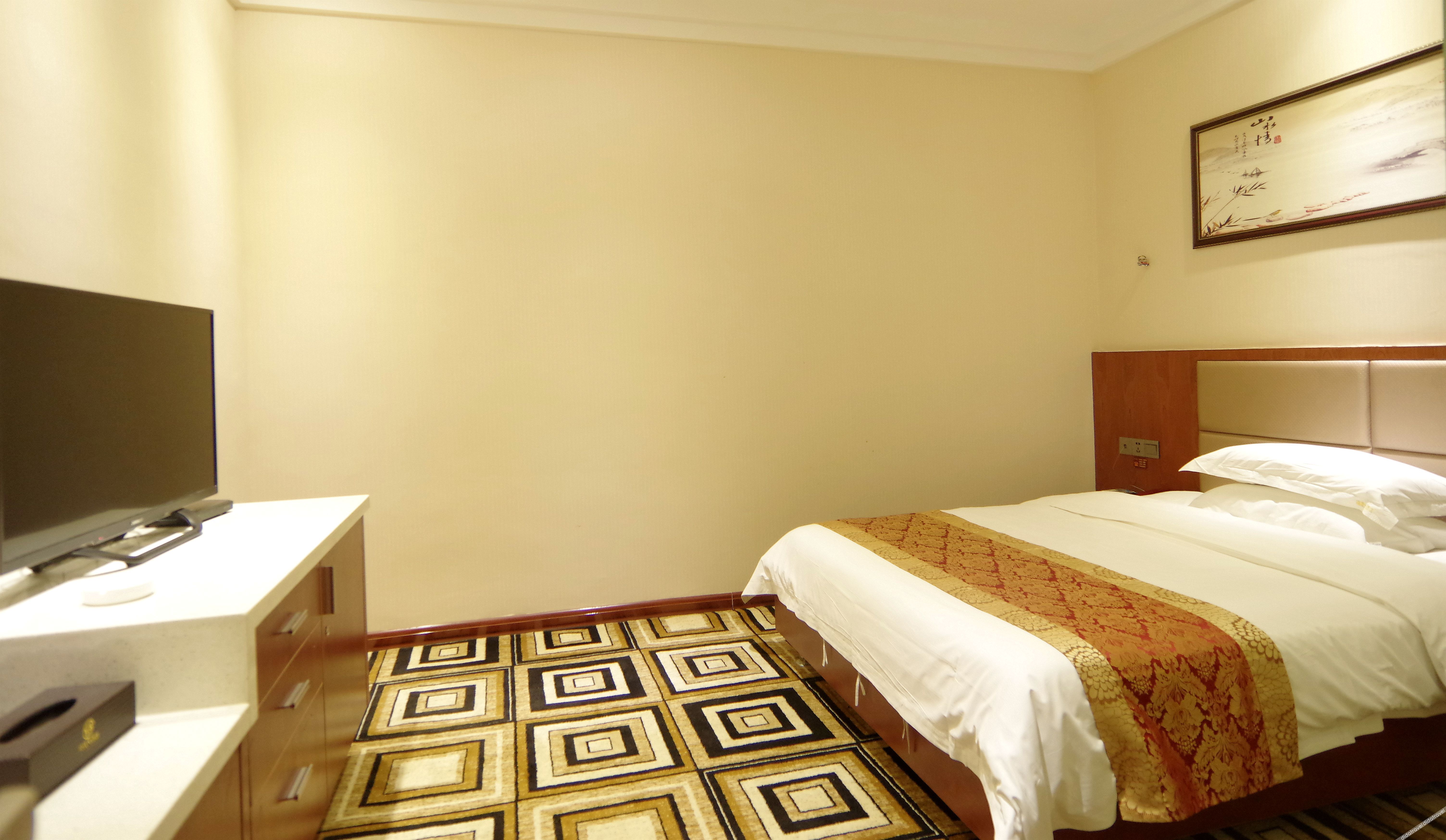 Fulin Hotel 2*