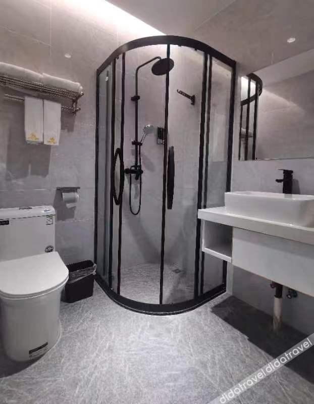 Fulin Hotel 2*