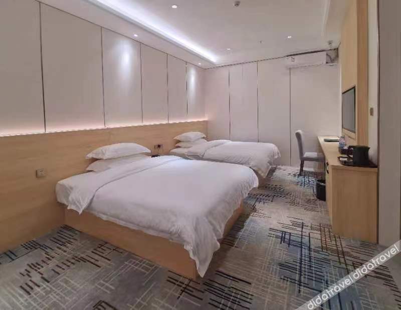 Fulin Hotel 2*