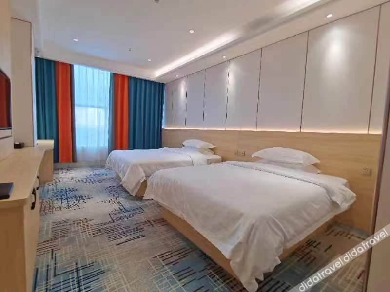 Fulin Hotel 2*