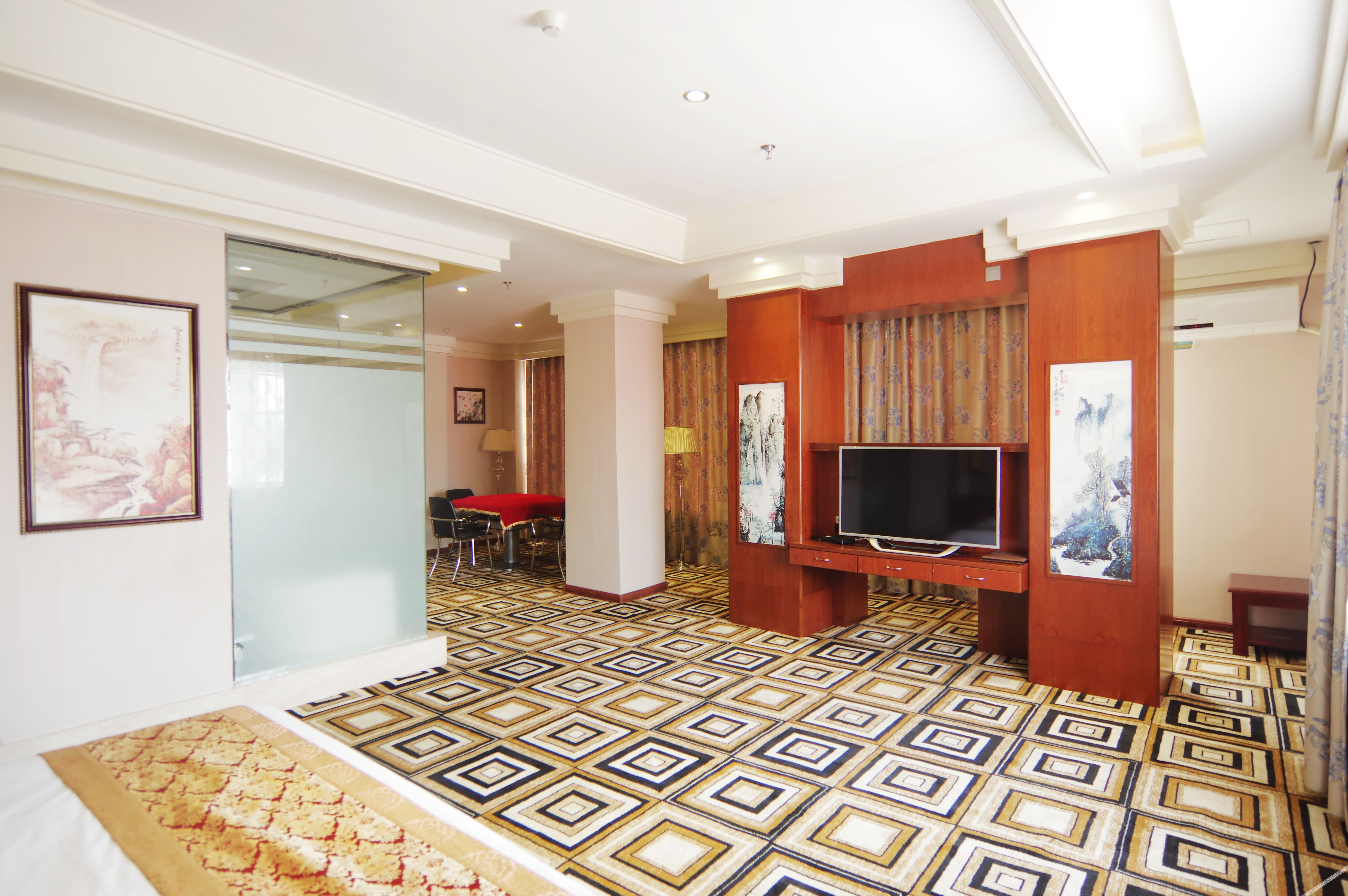 Fulin Hotel 2*