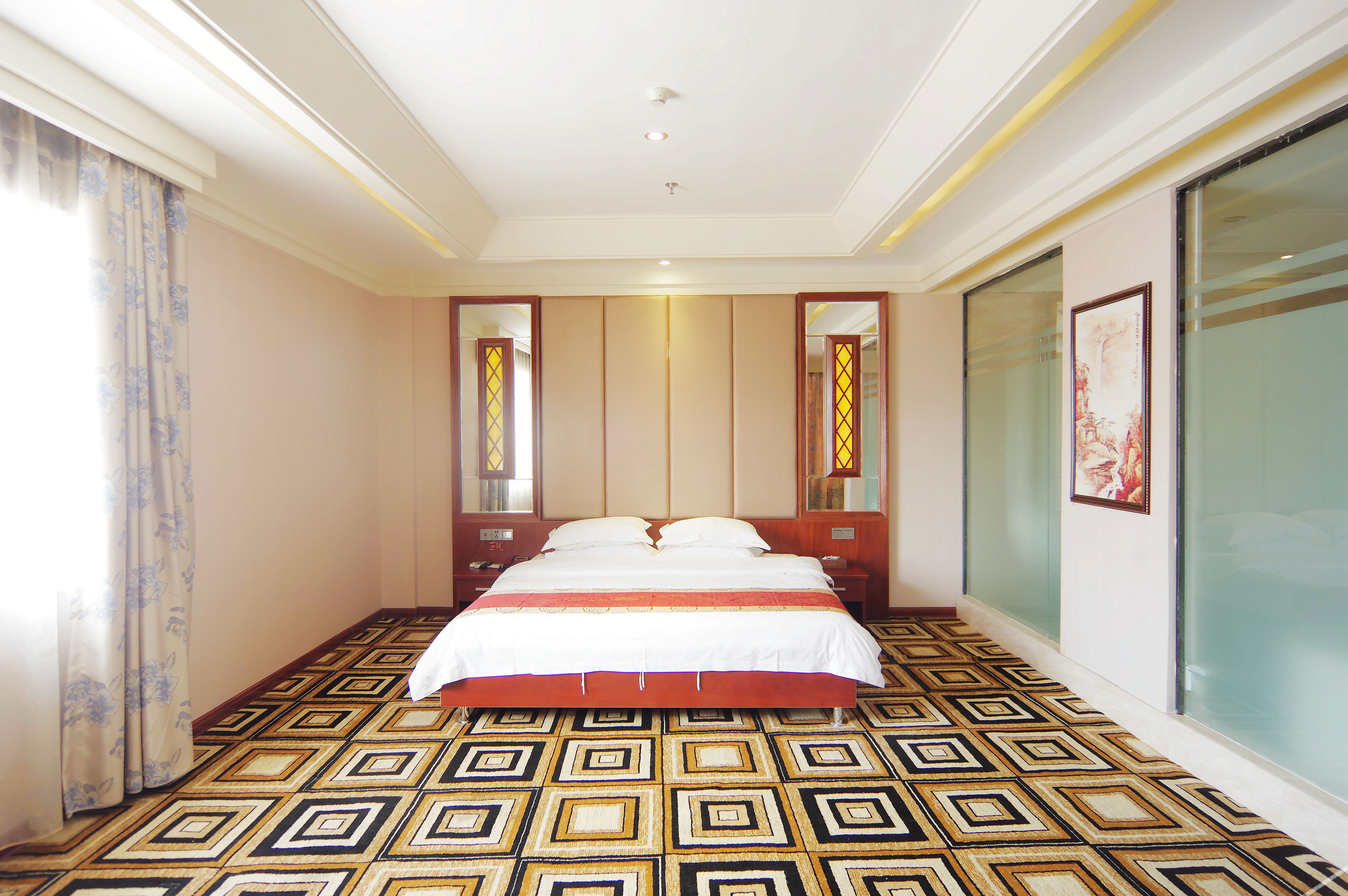 Fulin Hotel 2*