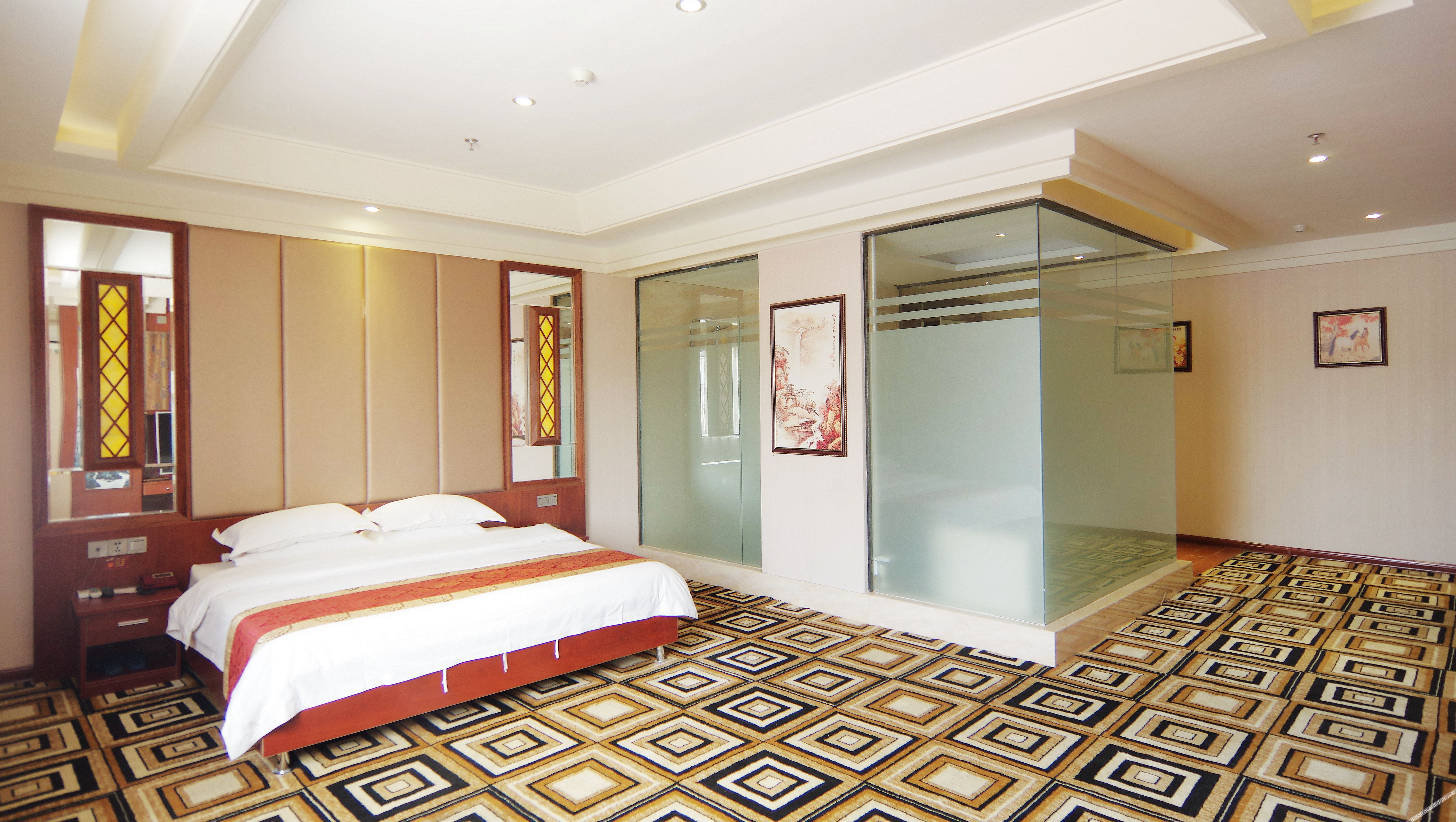 Fulin Hotel 2*