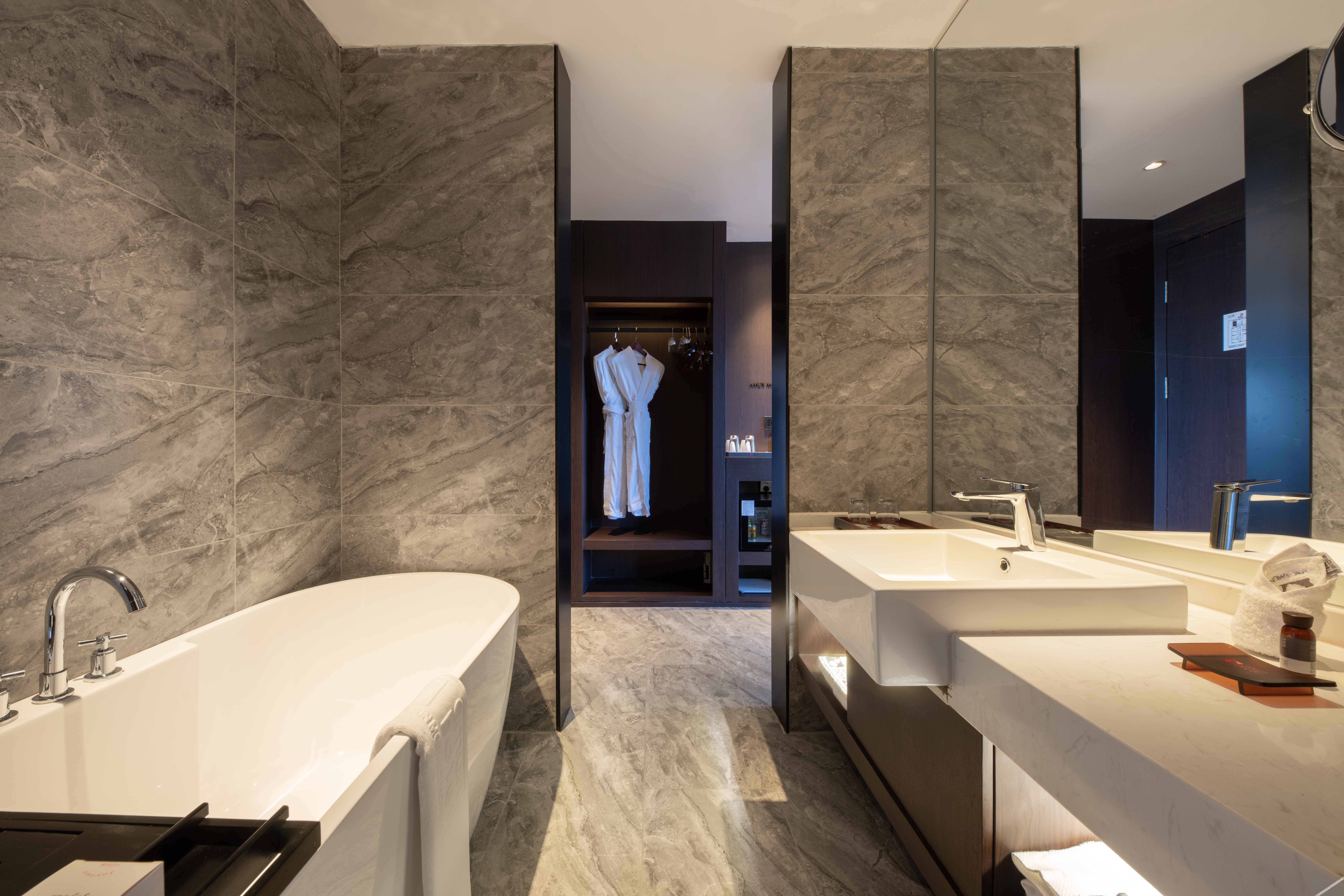 Amun Morandi Hotels 4*