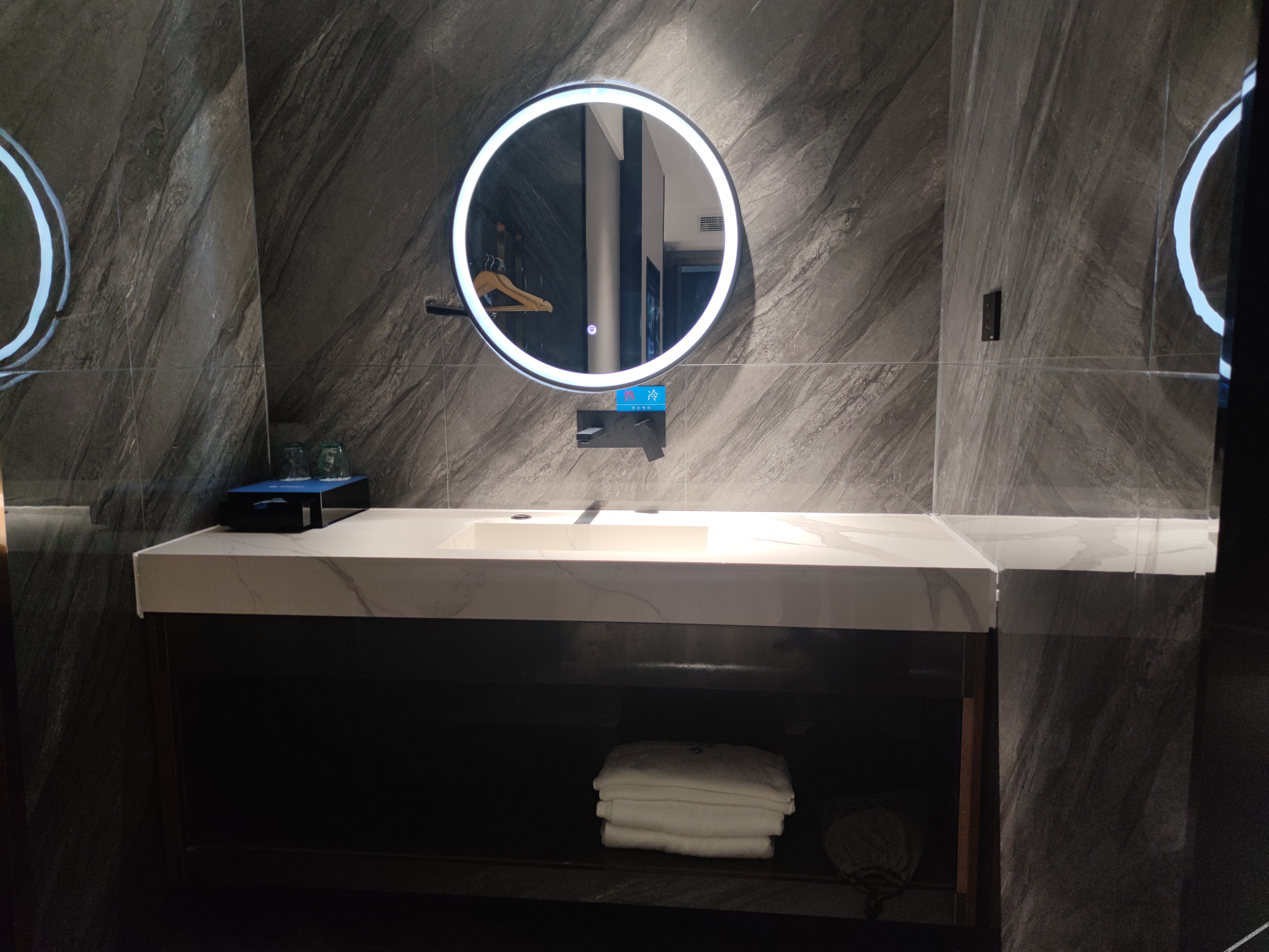 Xingman Hotel (Nanning Yudong Subway Station) 2*