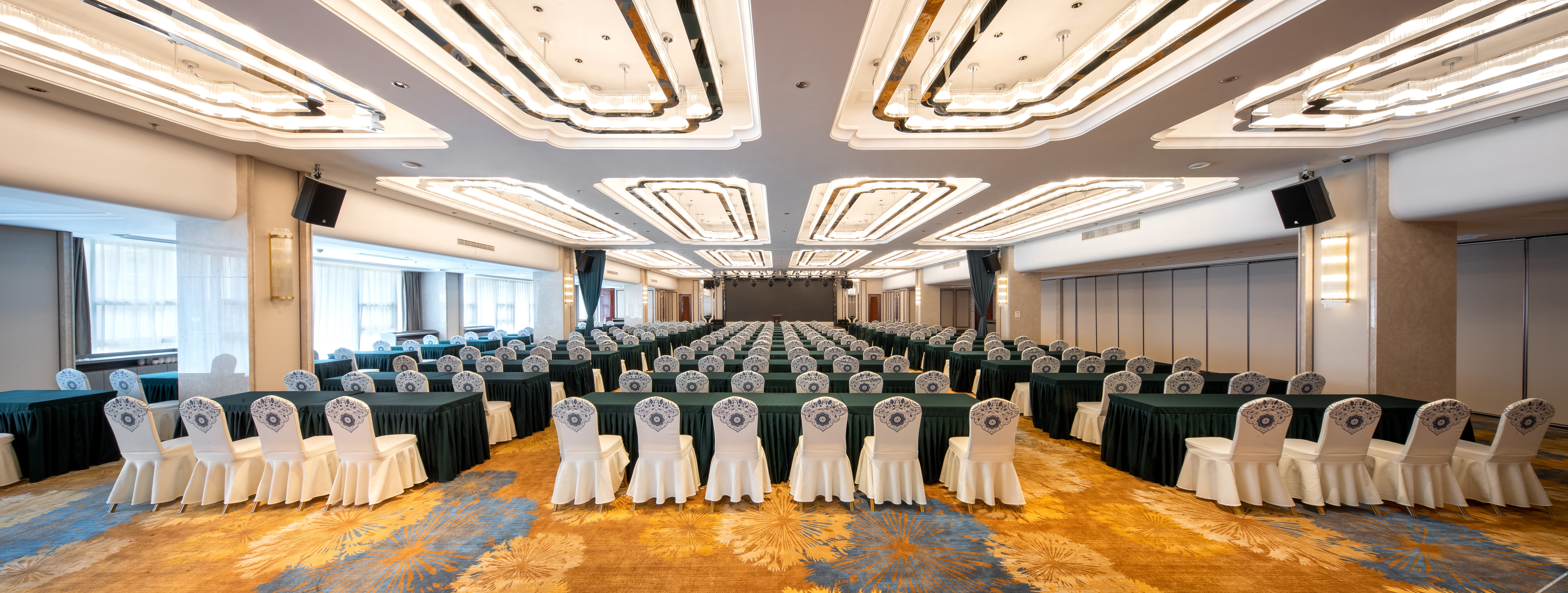 Golden Pear Hotel 5*