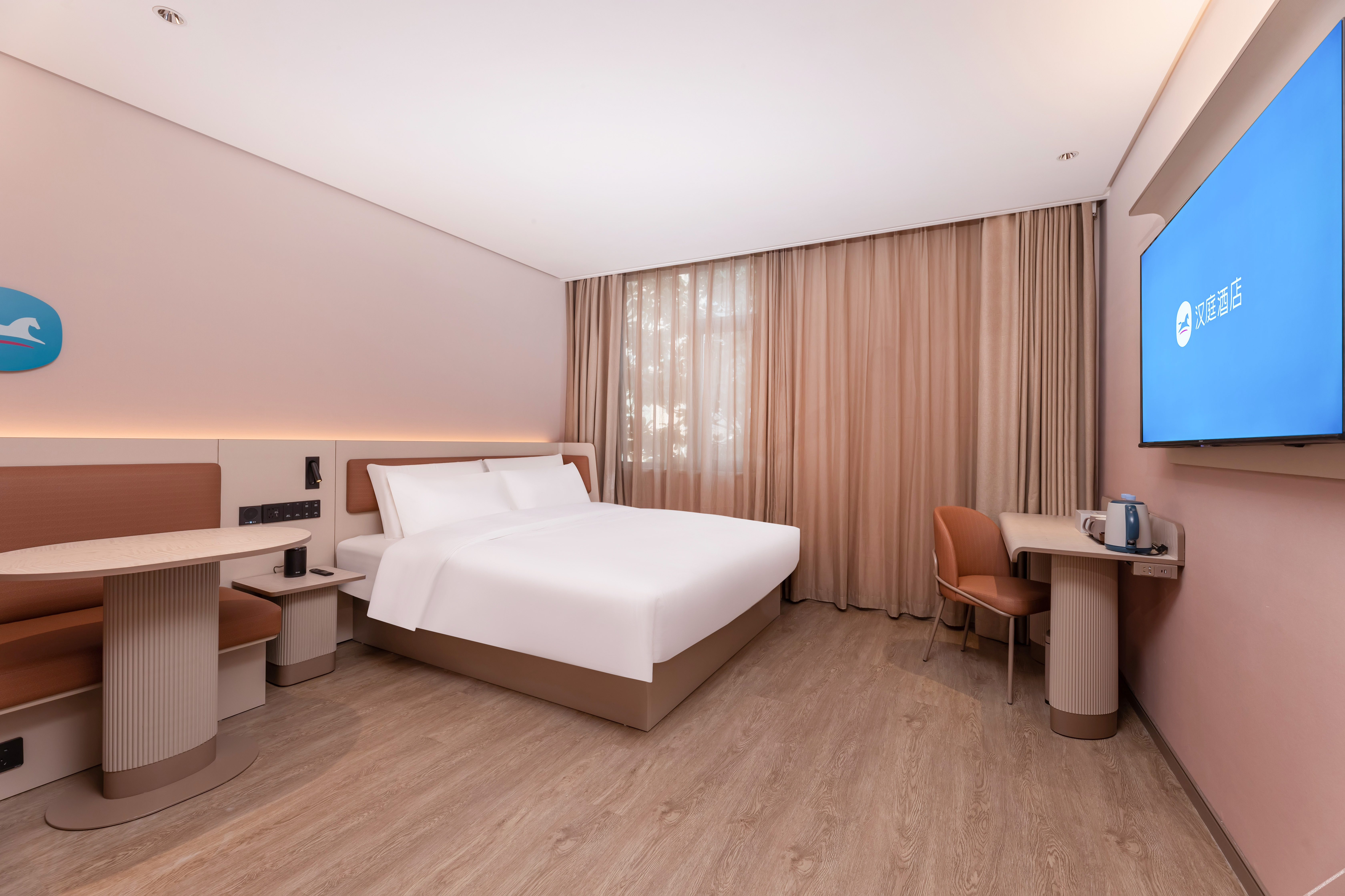 HanTing Hotel (Yancheng Binhai Port Lishangcheng International) 3*