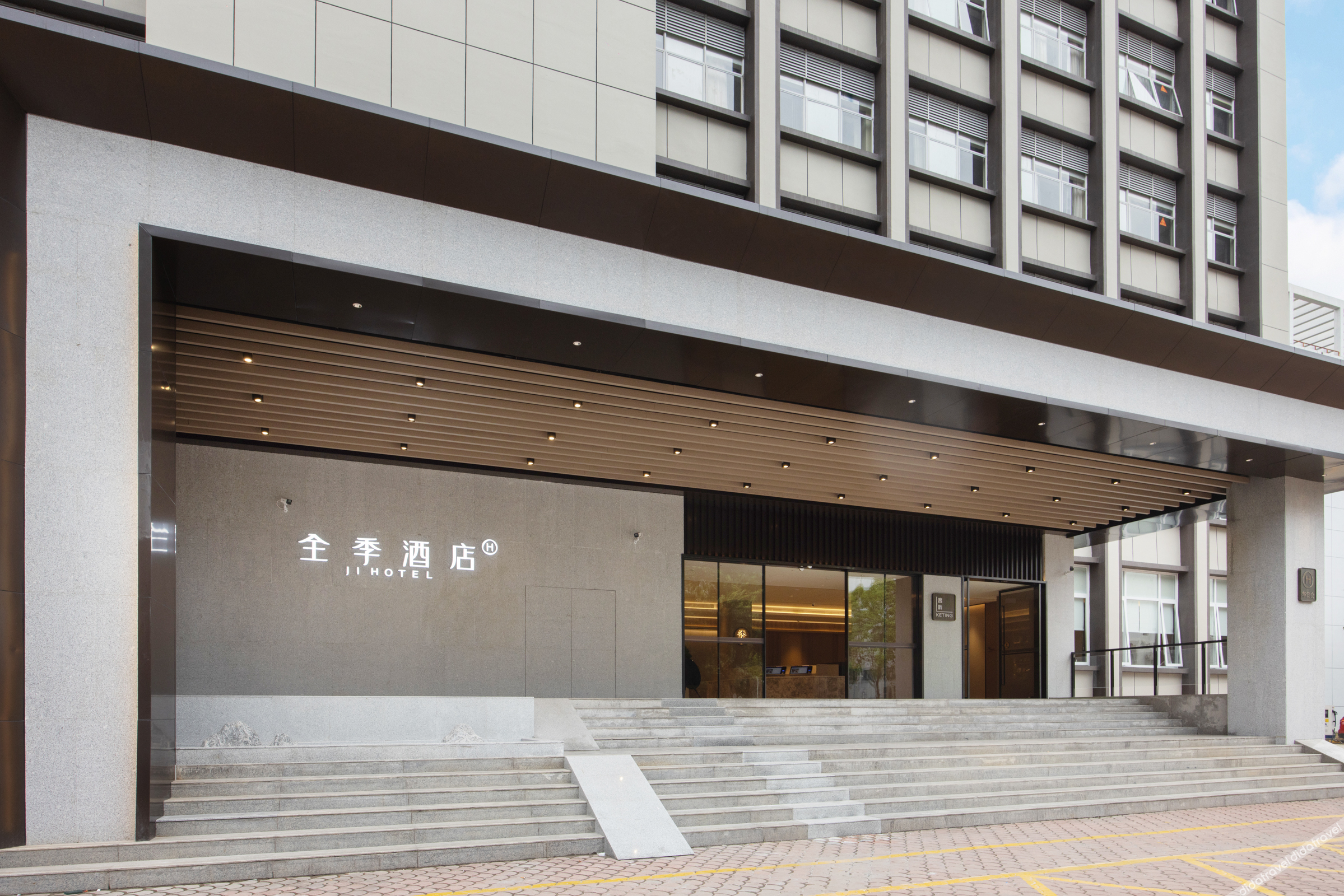 JI Hotel (Shenzhen Nanshan Science and Technology Park Changyuan Hotel) 3*