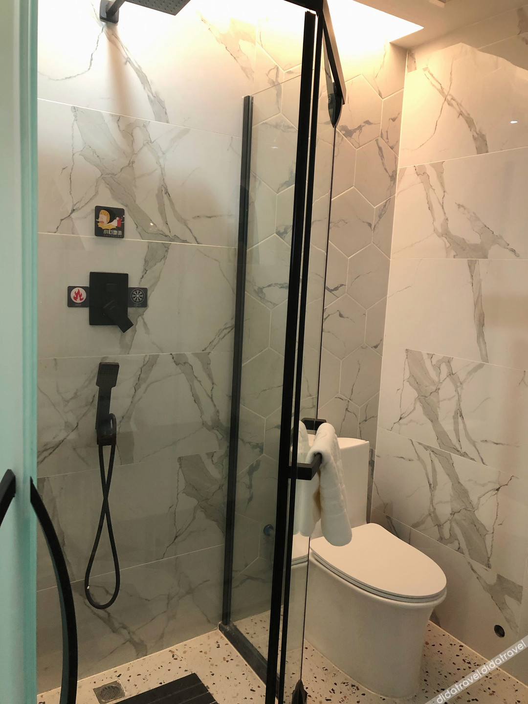 Chengziqingshe Hotel 2*
