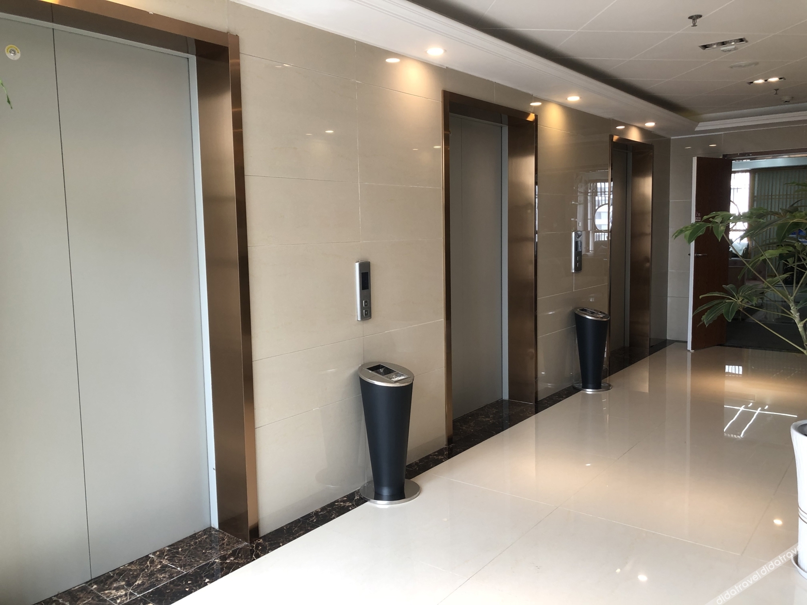 Chengziqingshe Hotel 2*