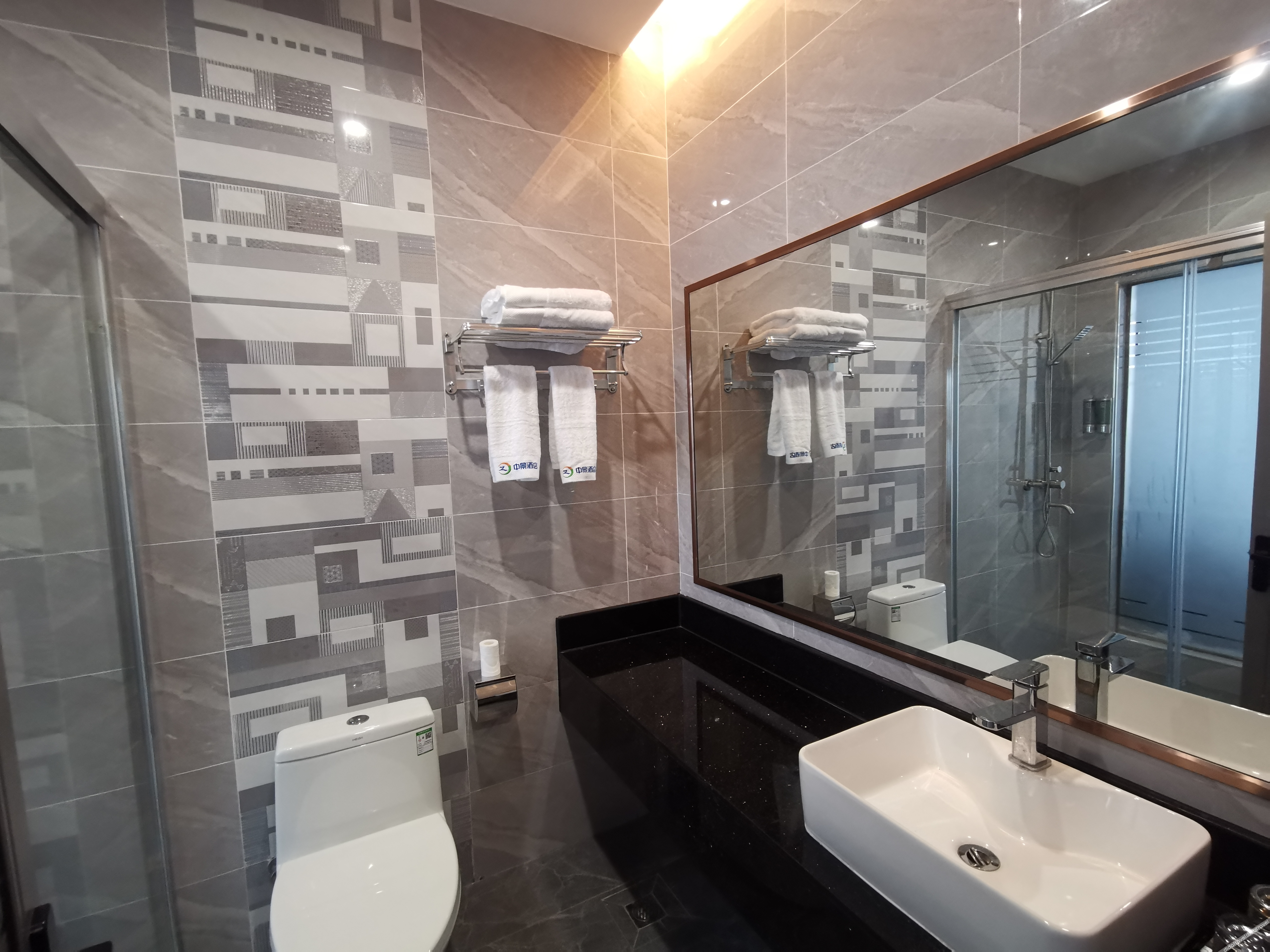 Nanning Zhongjing Hotel 2*
