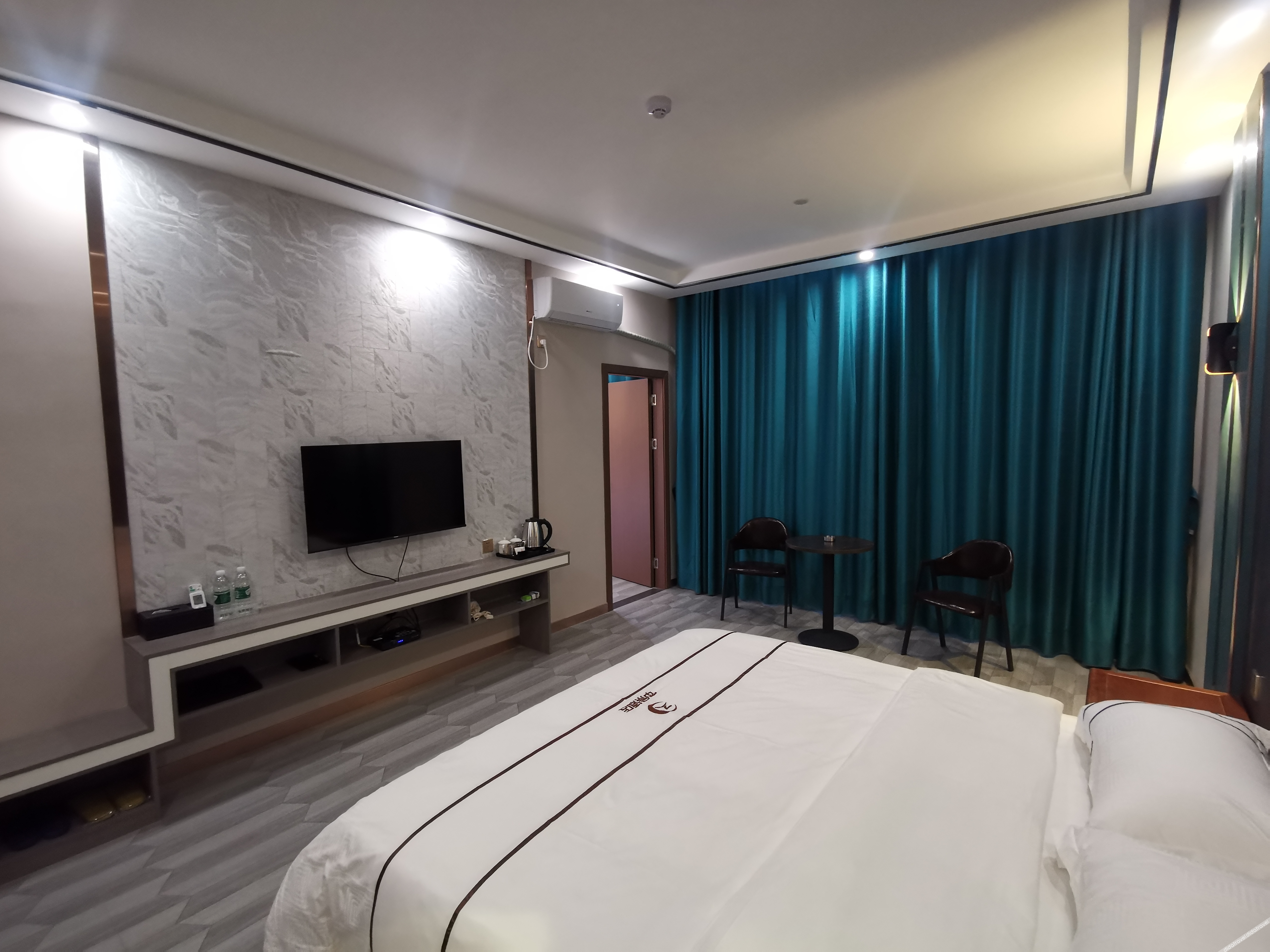 Nanning Zhongjing Hotel 2*