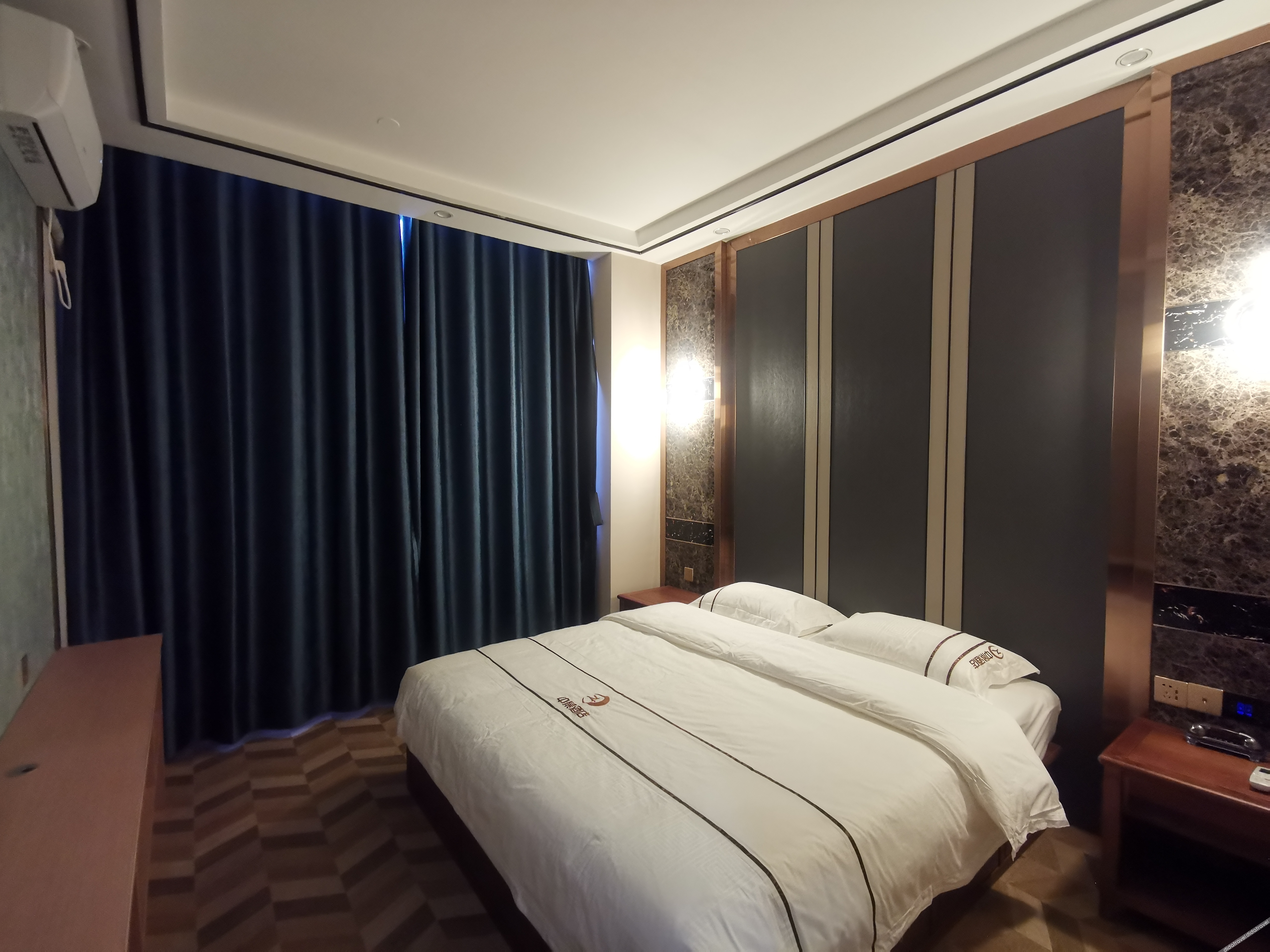 Nanning Zhongjing Hotel 2*