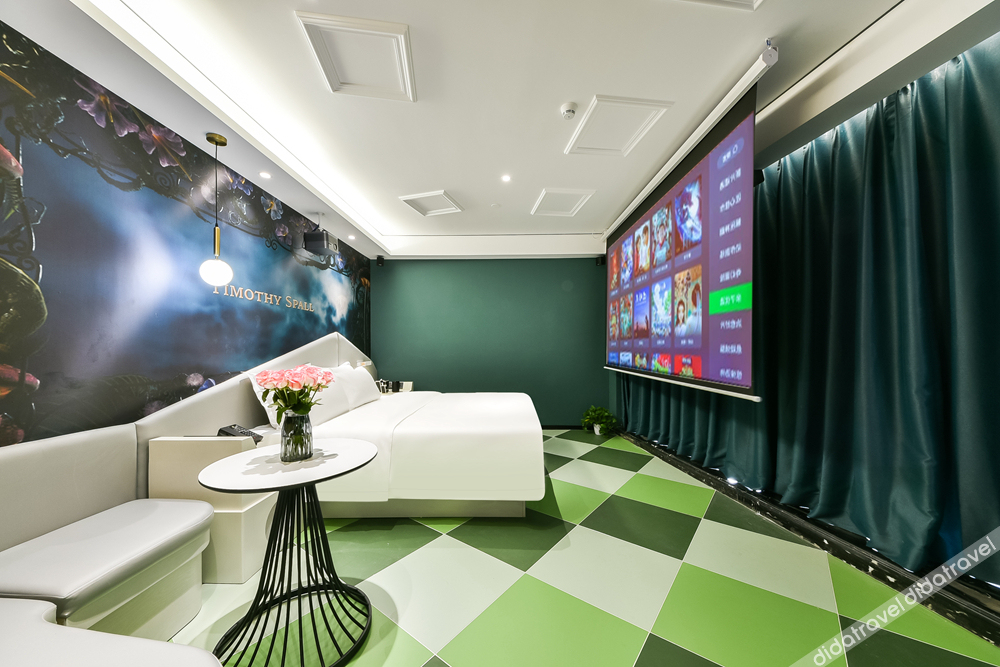 Aifeel Hotel (Shijiazhuang Xinbai Square & Hebei Provincial People's Hospital Branch) 2*