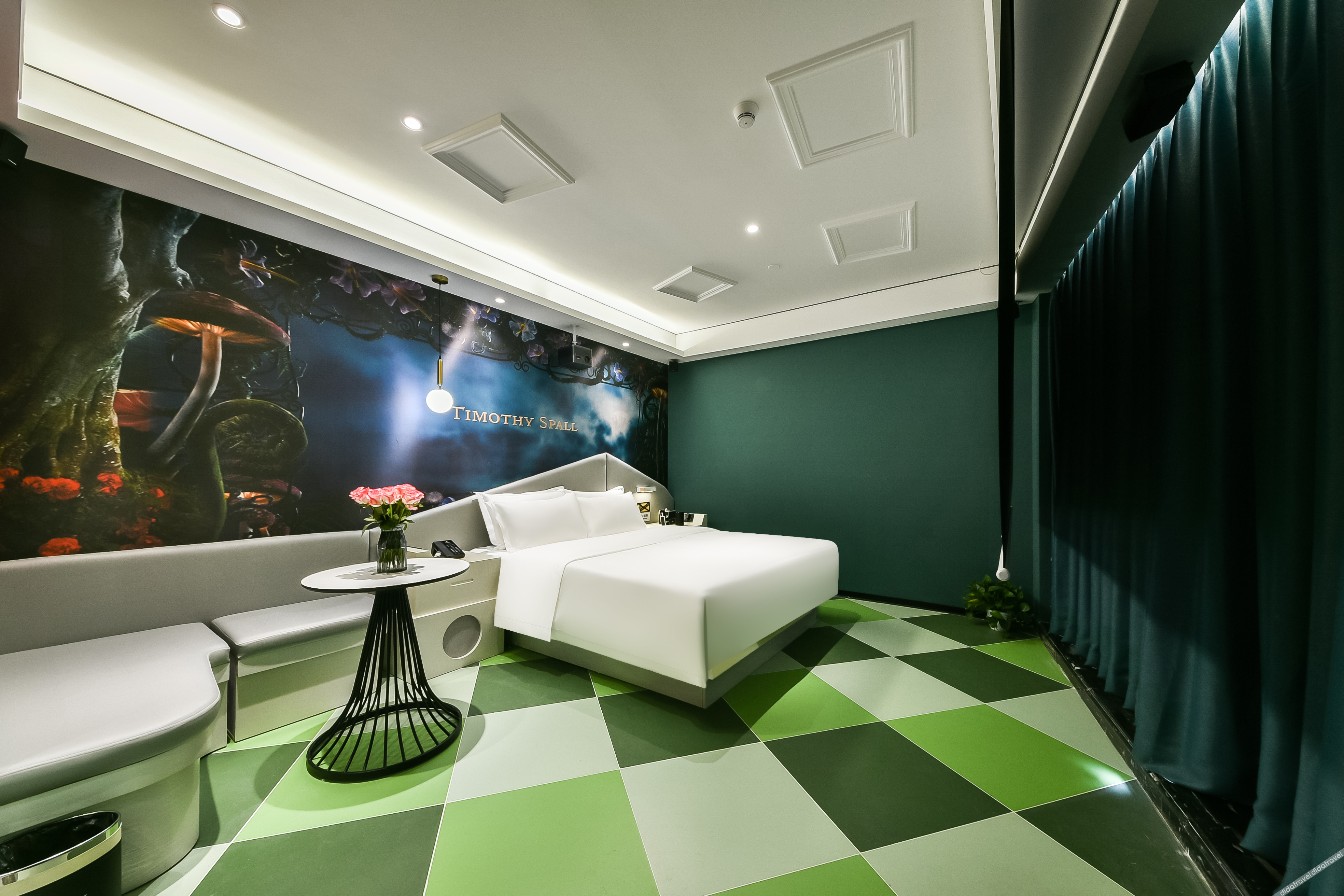 Aifeel Hotel (Shijiazhuang Xinbai Square & Hebei Provincial People's Hospital Branch) 2*