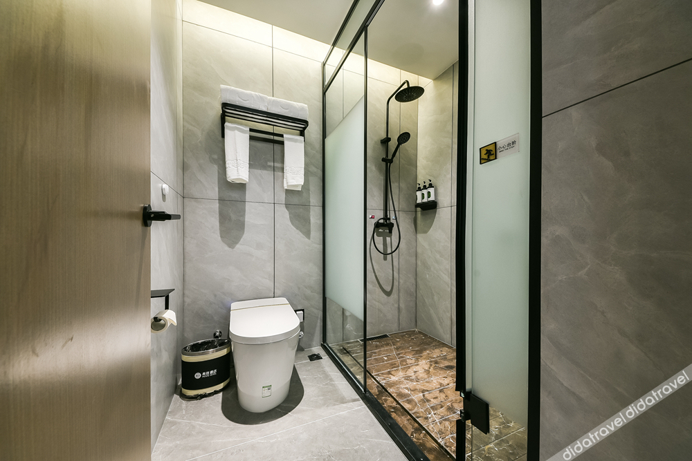 Aifeel Hotel (Shijiazhuang Xinbai Square & Hebei Provincial People's Hospital Branch) 2*