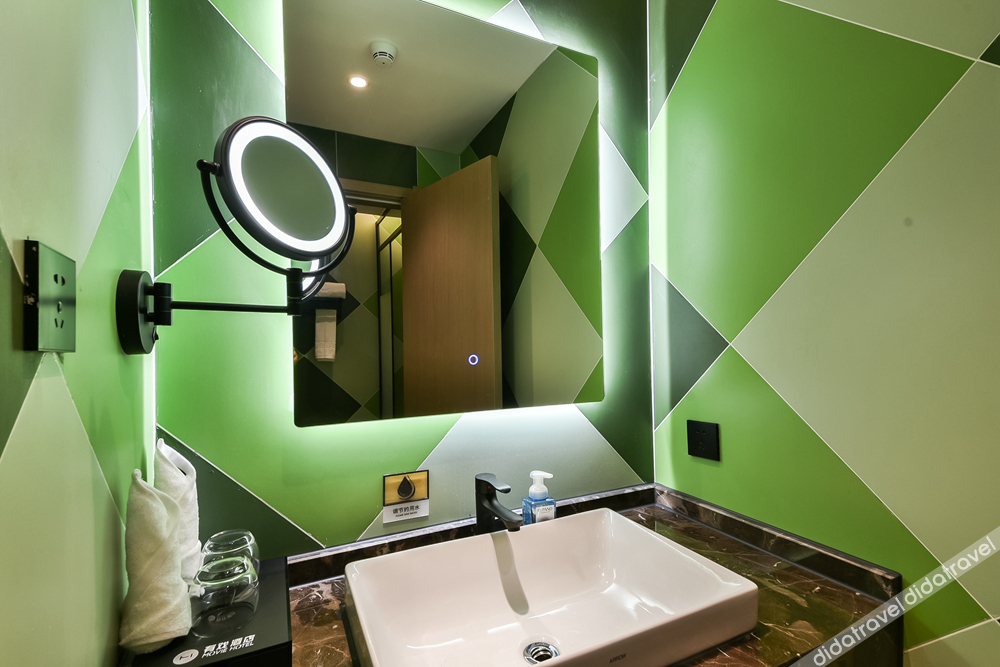 Aifeel Hotel (Shijiazhuang Xinbai Square & Hebei Provincial People's Hospital Branch) 2*