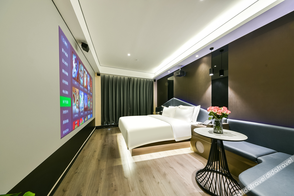 Aifeel Hotel (Shijiazhuang Xinbai Square & Hebei Provincial People's Hospital Branch) 2*
