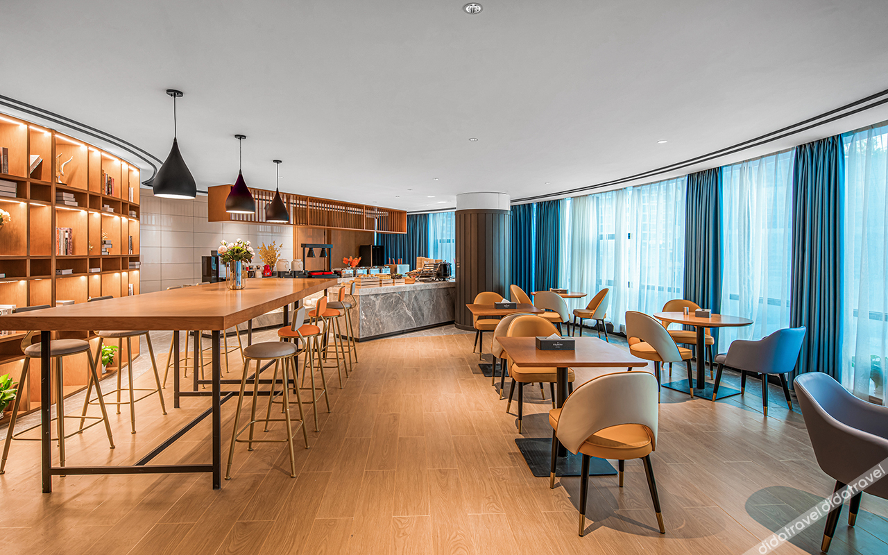 Borrman Hotel (Beihai Hepu High-Speed Railway Station) 3*