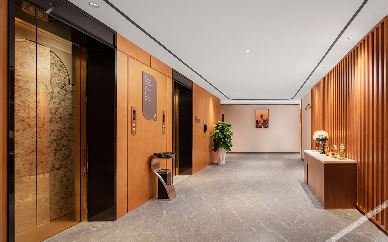 Borrman Hotel (Beihai Hepu High-Speed Railway Station) 3*