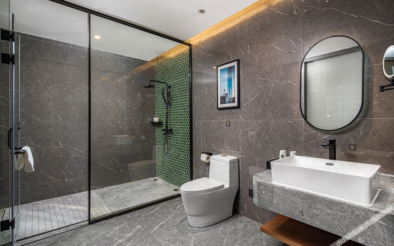 Borrman Hotel (Beihai Hepu High-Speed Railway Station) 3*