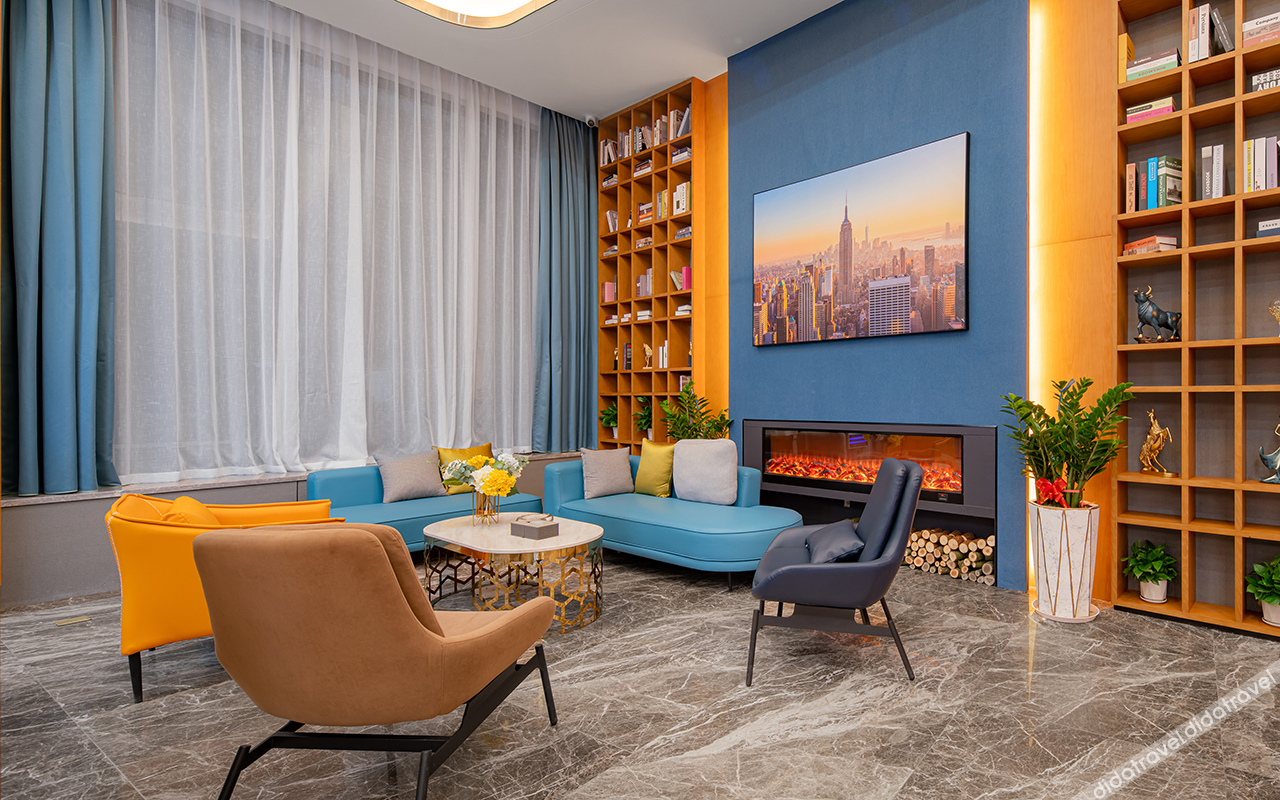 Borrman Hotel (Beihai Hepu High-Speed Railway Station) 3*