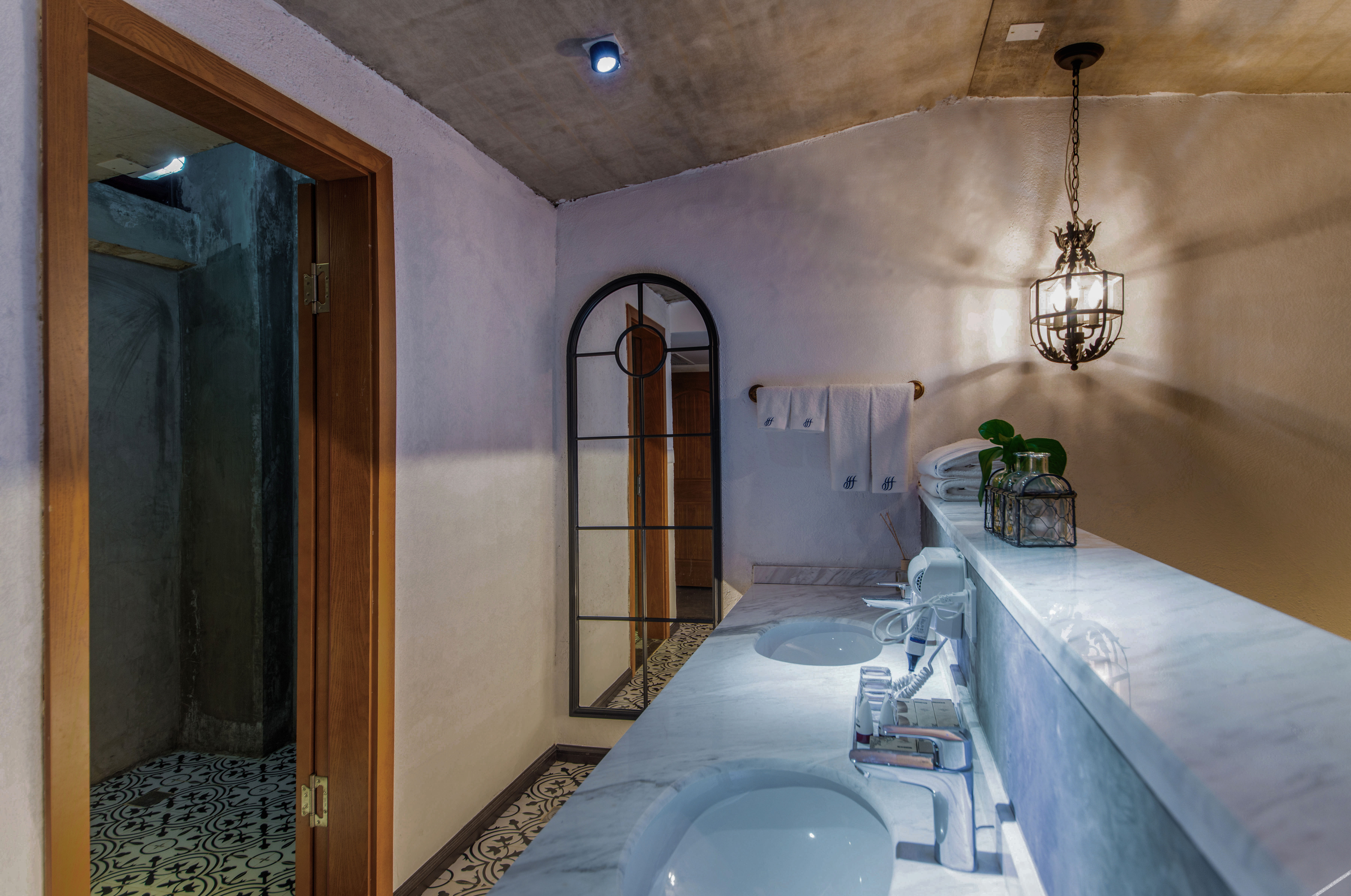 Hotel Florence Shuanglang 3*
