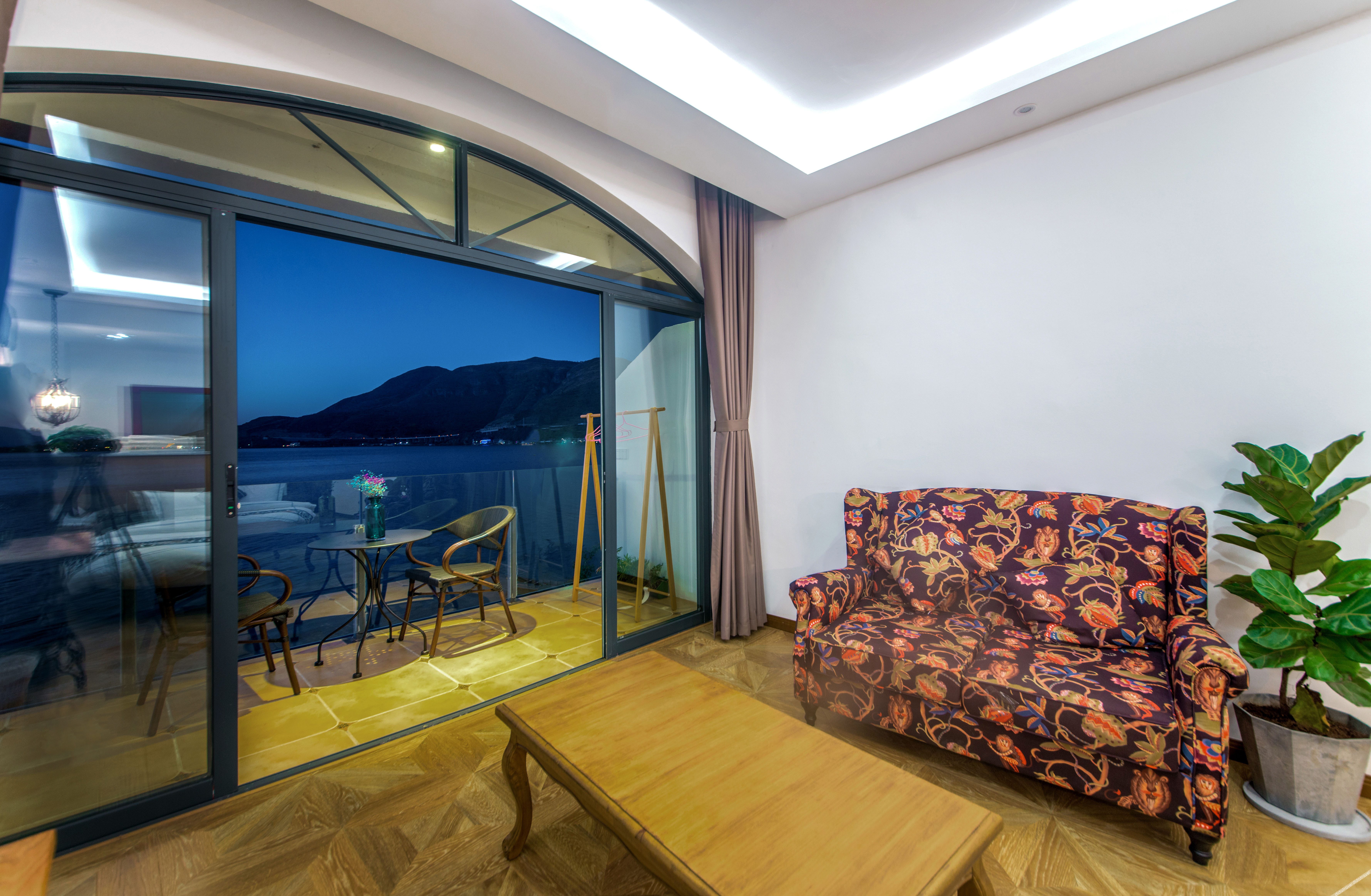 Hotel Florence Shuanglang 3*