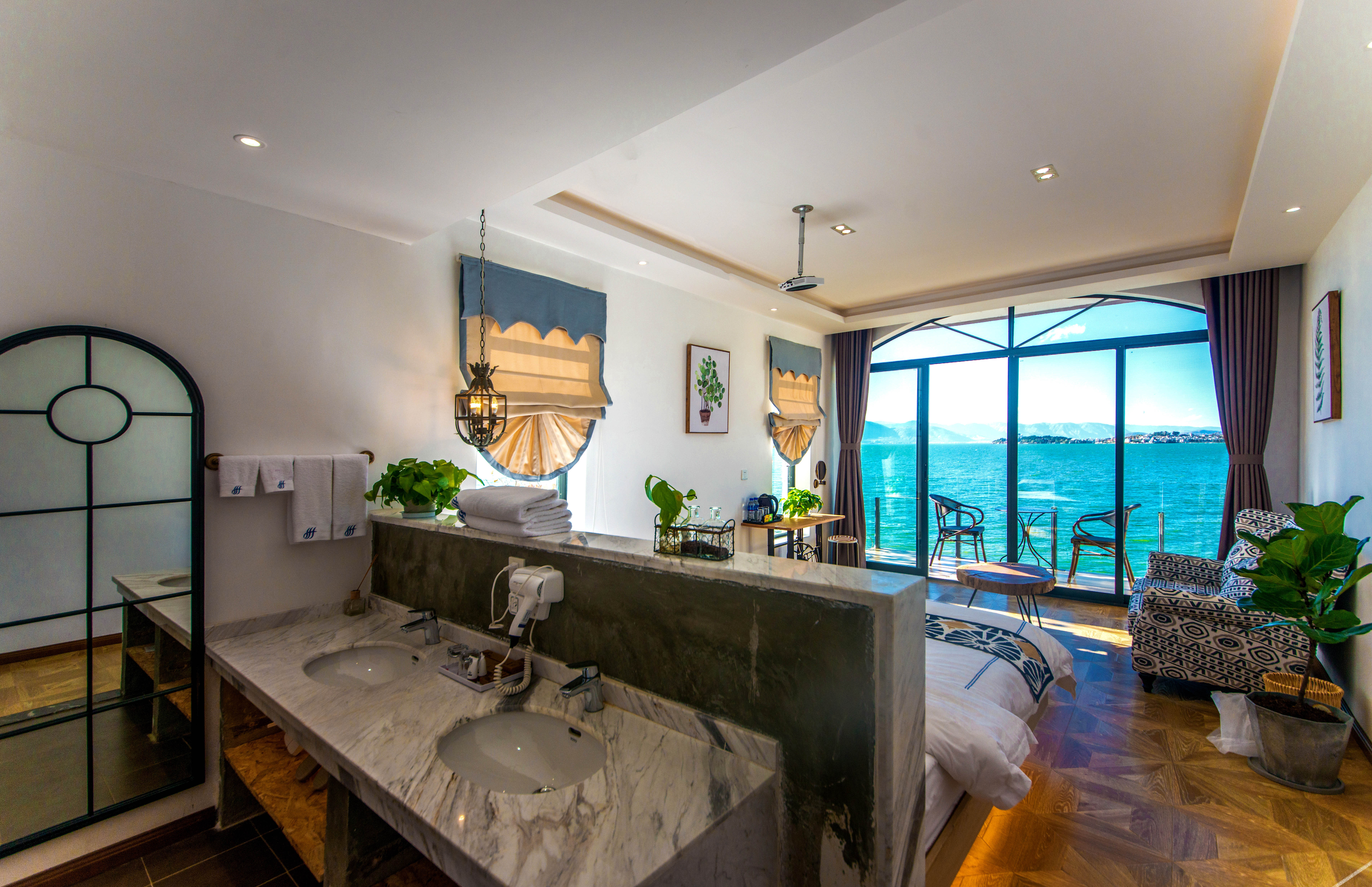 Hotel Florence Shuanglang 3*