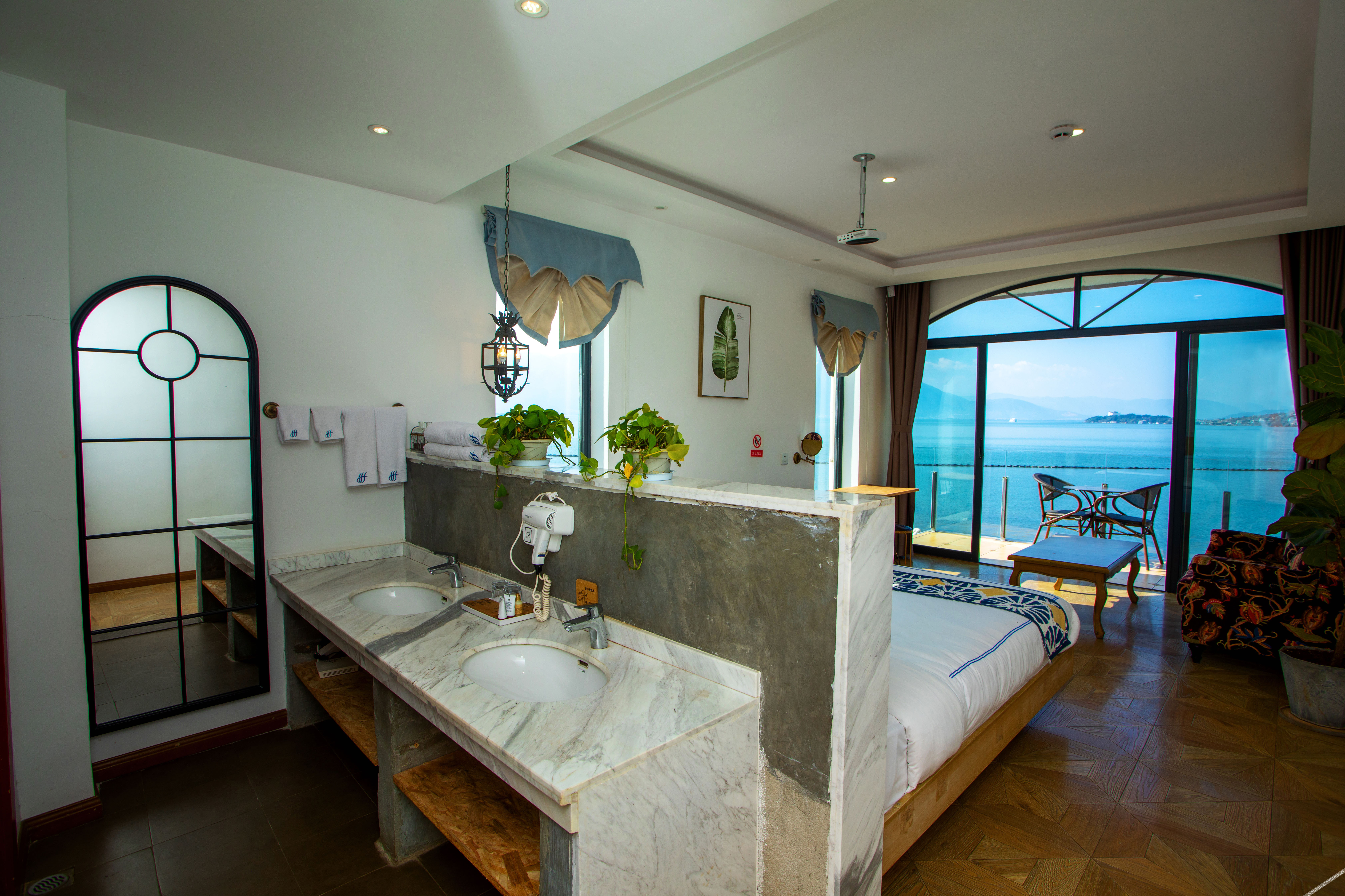 Hotel Florence Shuanglang 3*
