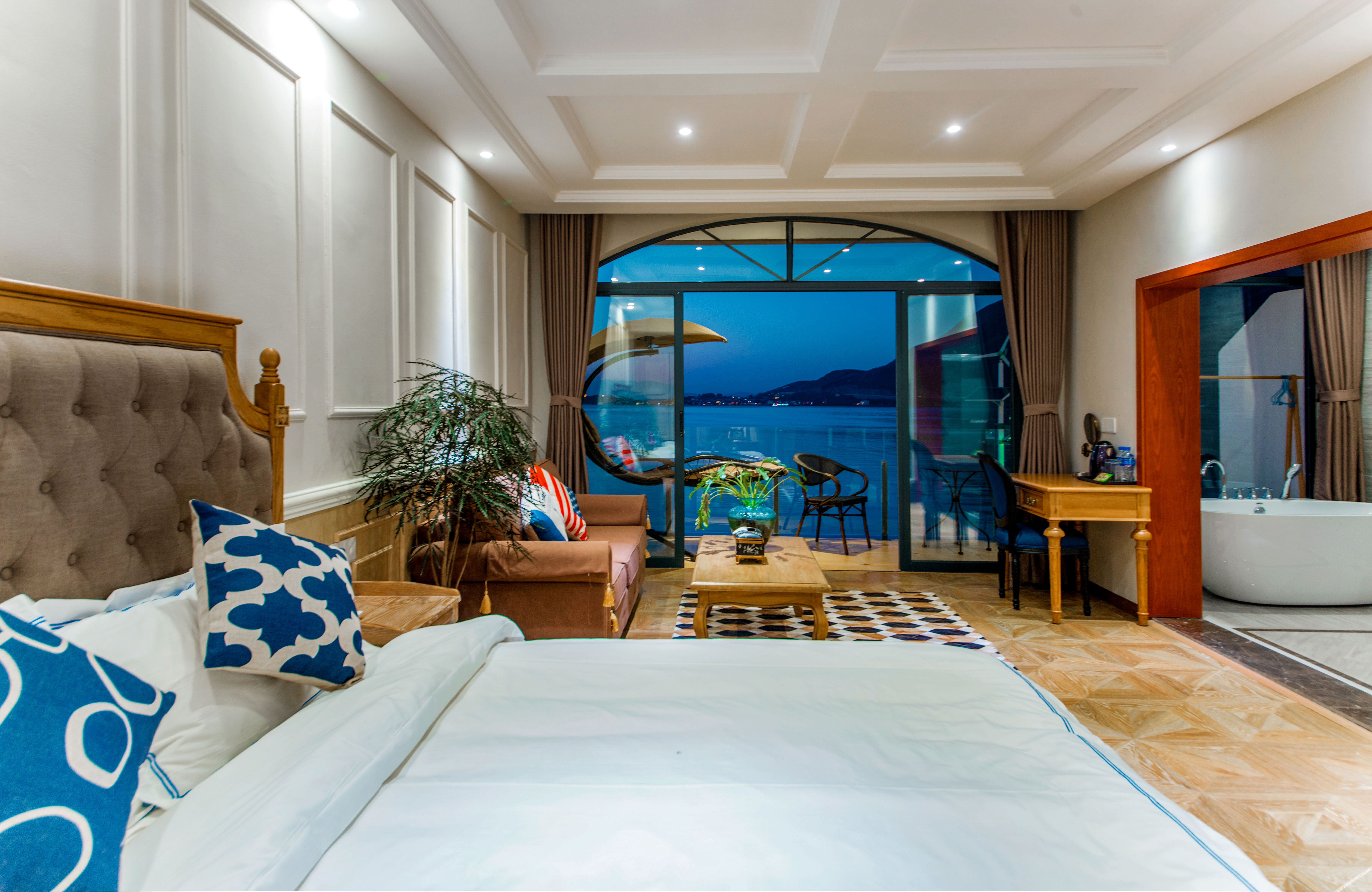 Hotel Florence Shuanglang 3*