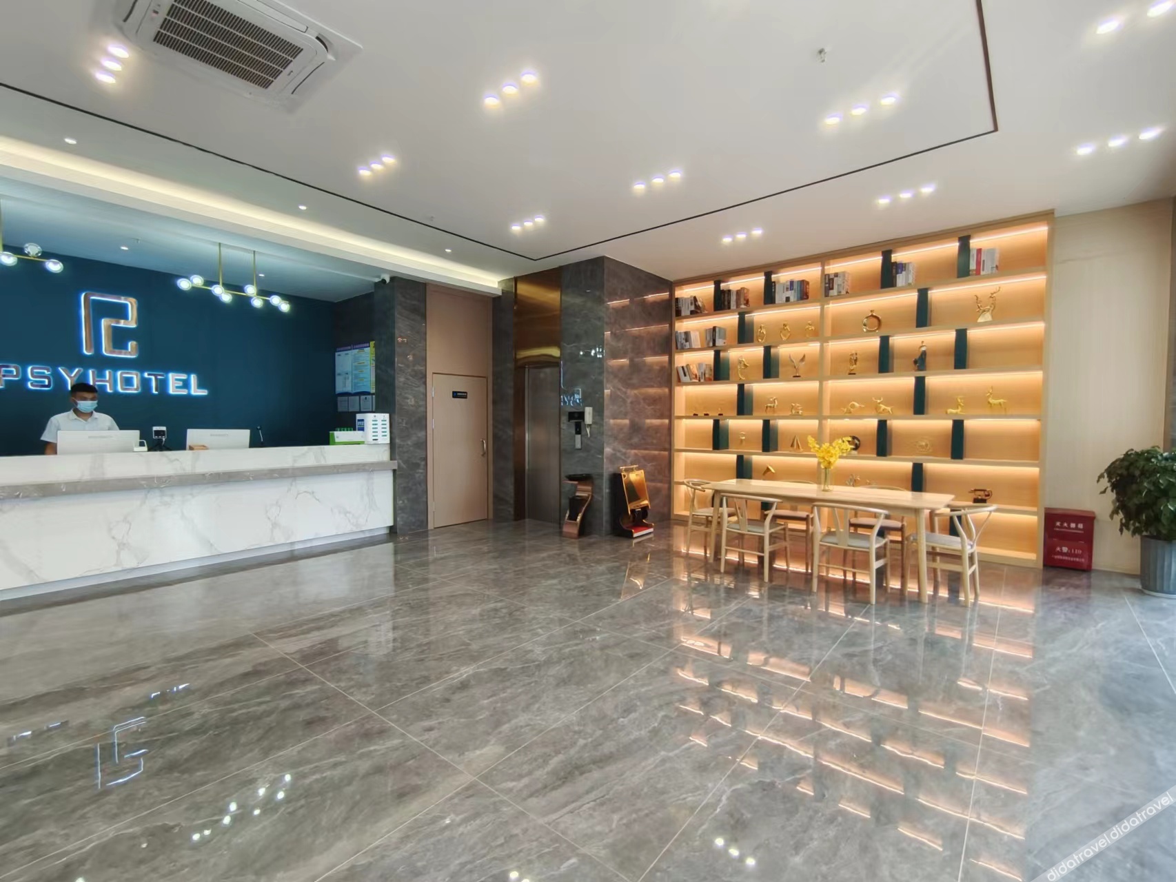 Pinshangxuan Hotel (Hengzhou Avenue Haitang Gas Station) 2*