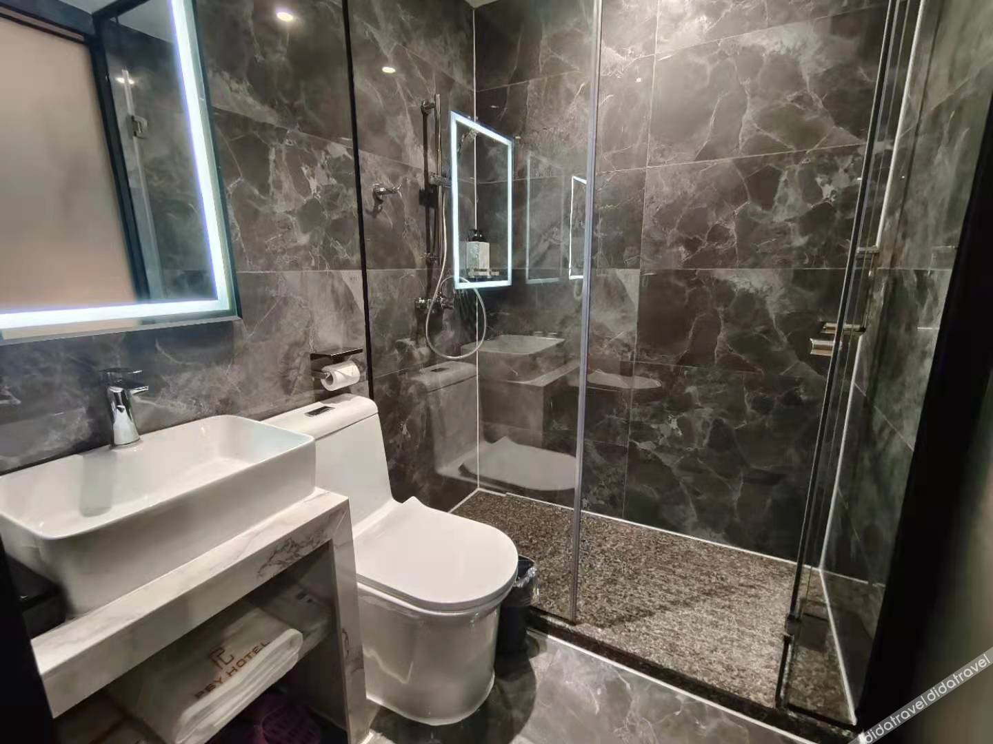 Pinshangxuan Hotel (Hengzhou Avenue Haitang Gas Station) 2*