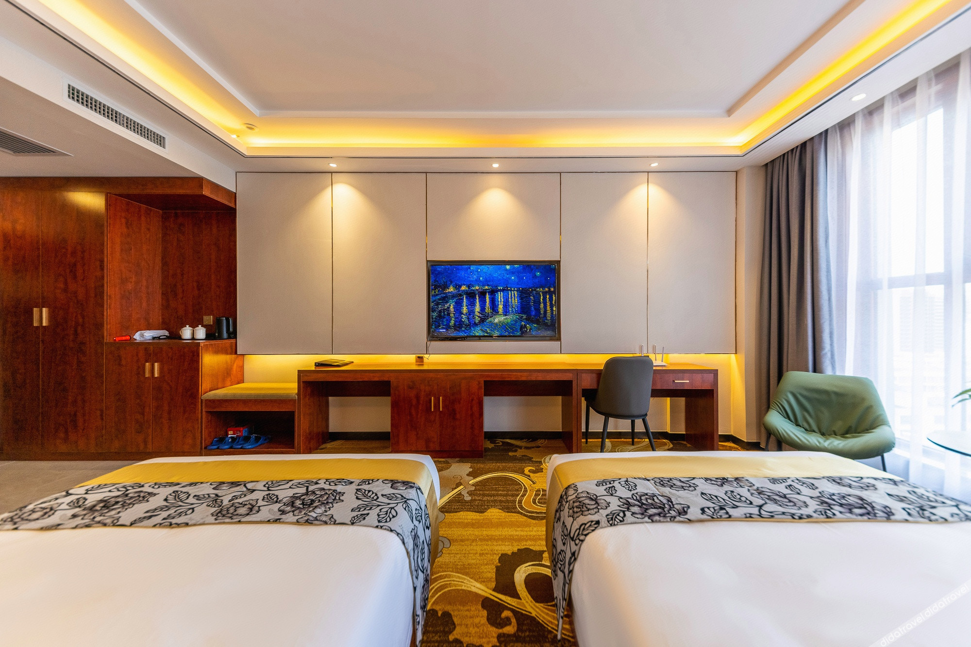 Jiayong Hotel 3*